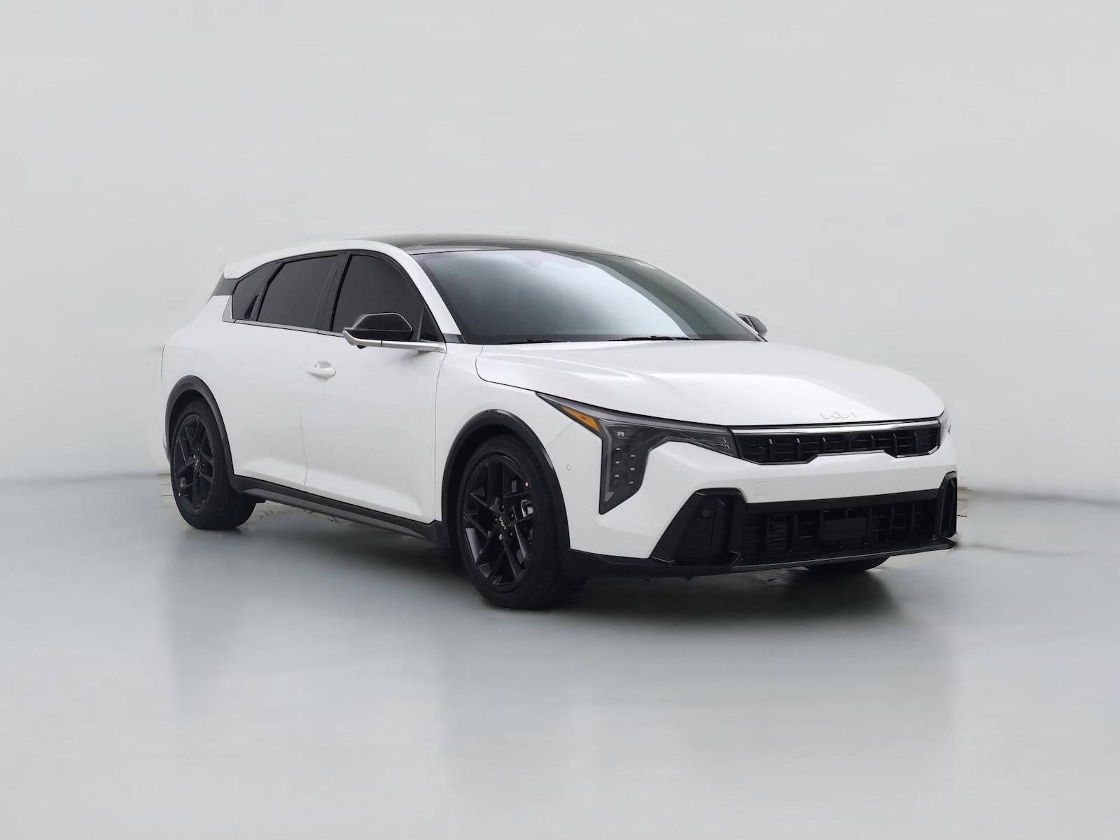 2026 Kia K4 GT-Line Turbo - Photo 1