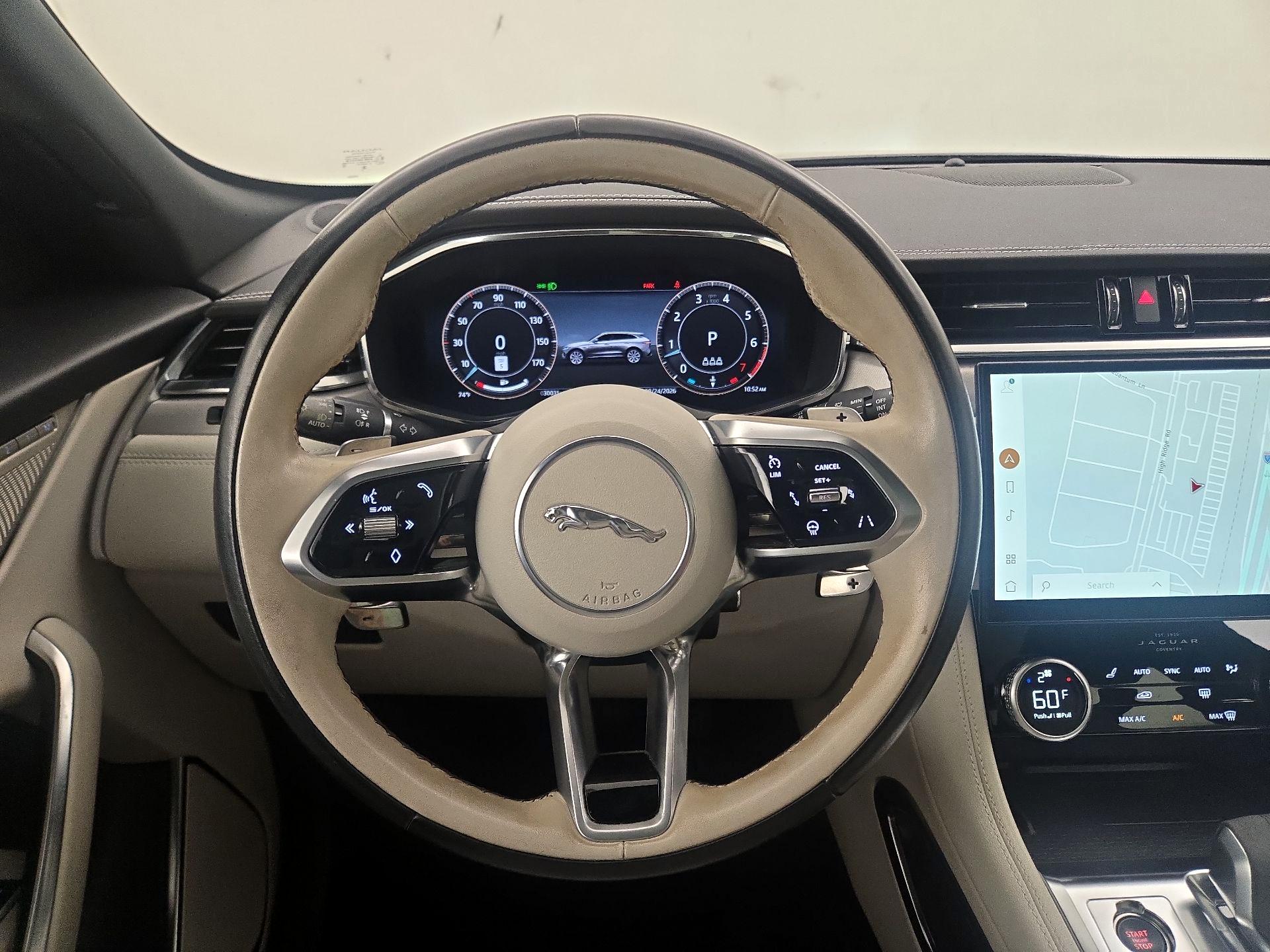 Thumbnail: 2024 Jaguar F-Pace - 10