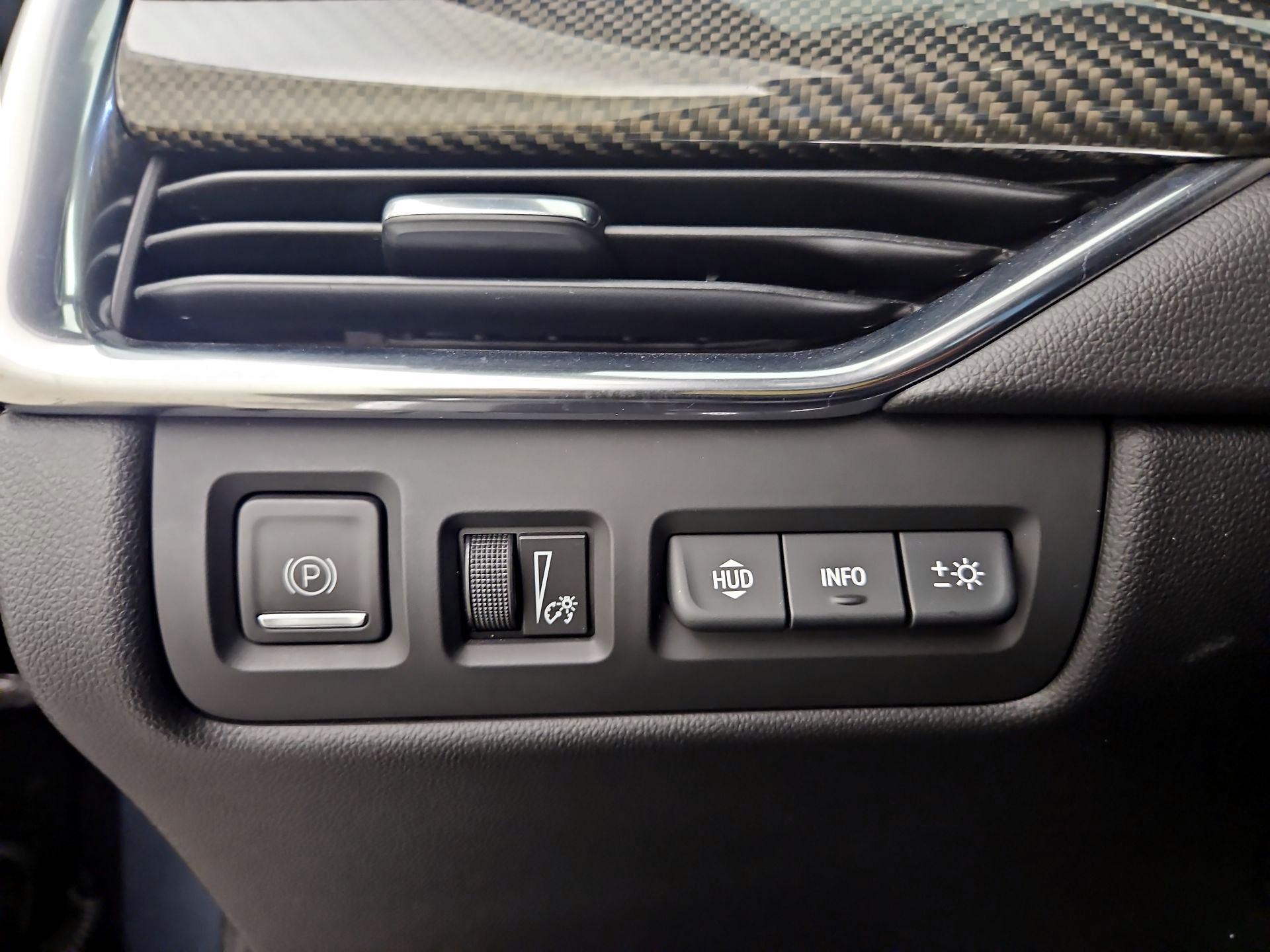 Thumbnail: 2021 Cadillac XT4 - 13