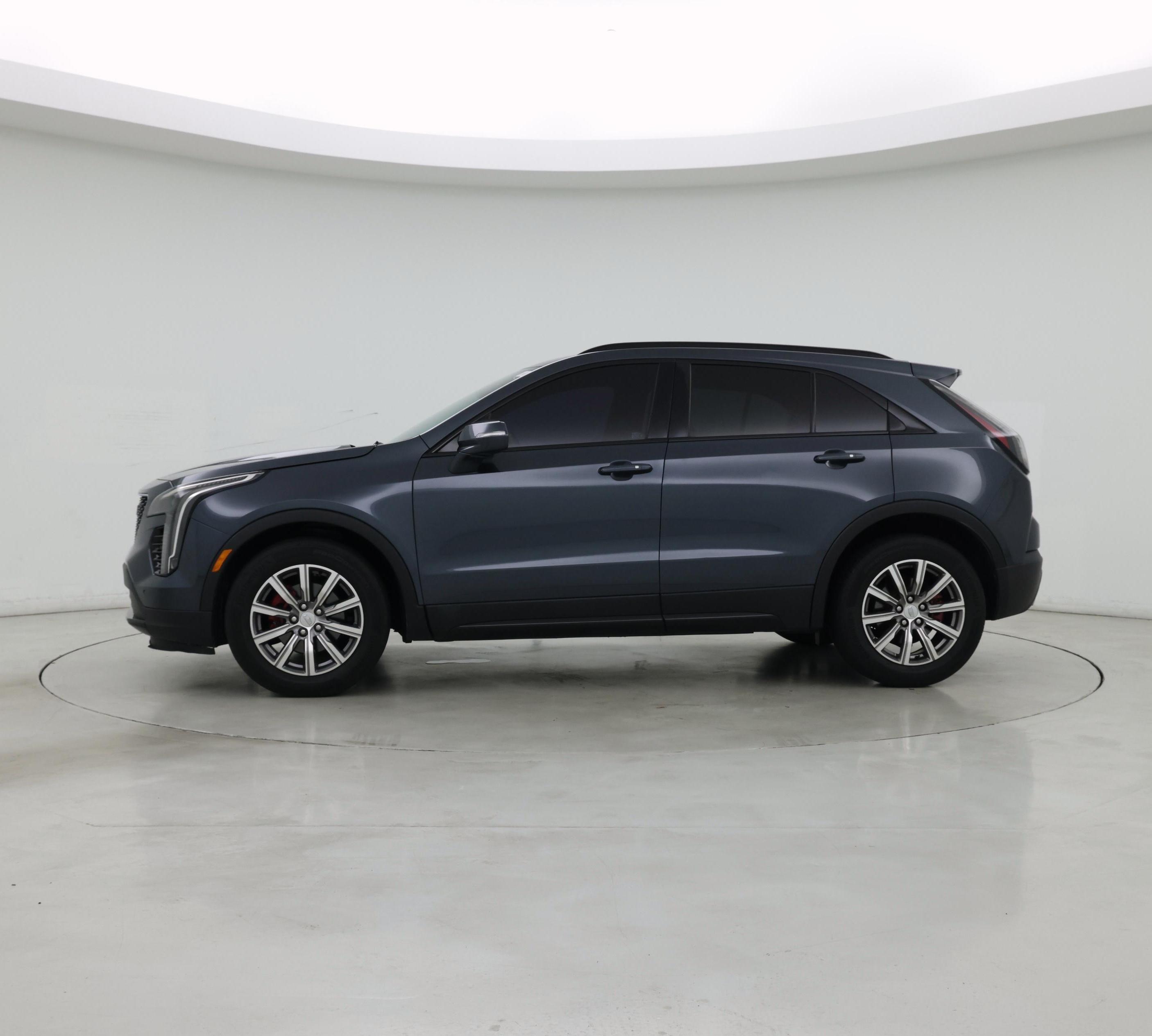 Thumbnail: 2021 Cadillac XT4 - 3