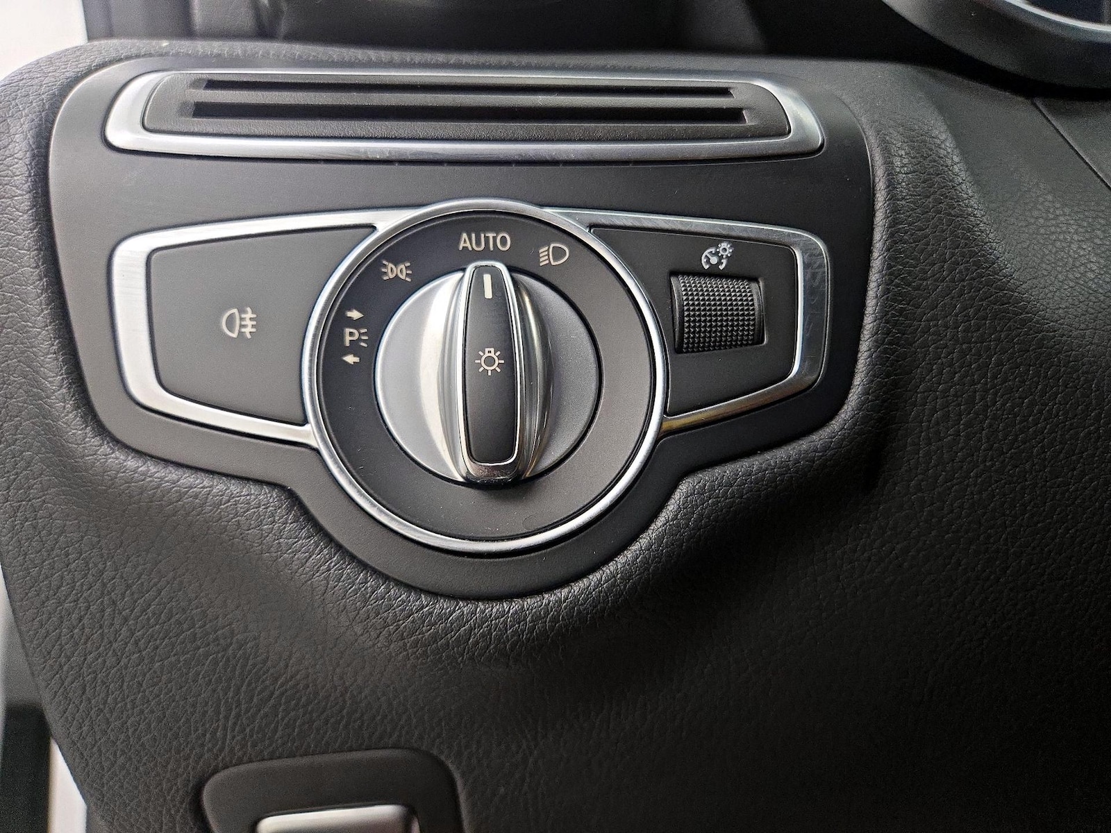 2017 Mercedes-Benz C-Class AMG C43 - Photo 14