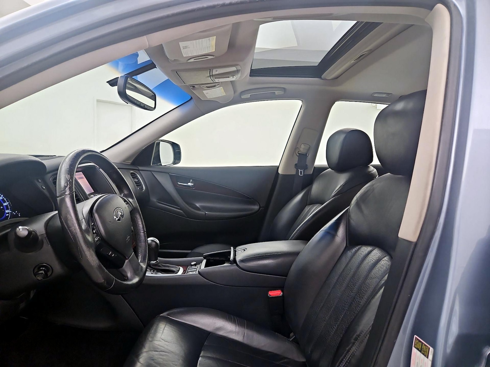 Sunroof(s) & Overhead Airbags