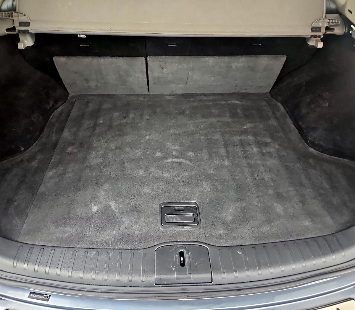 Trunk/Cargo (Seats Up)
