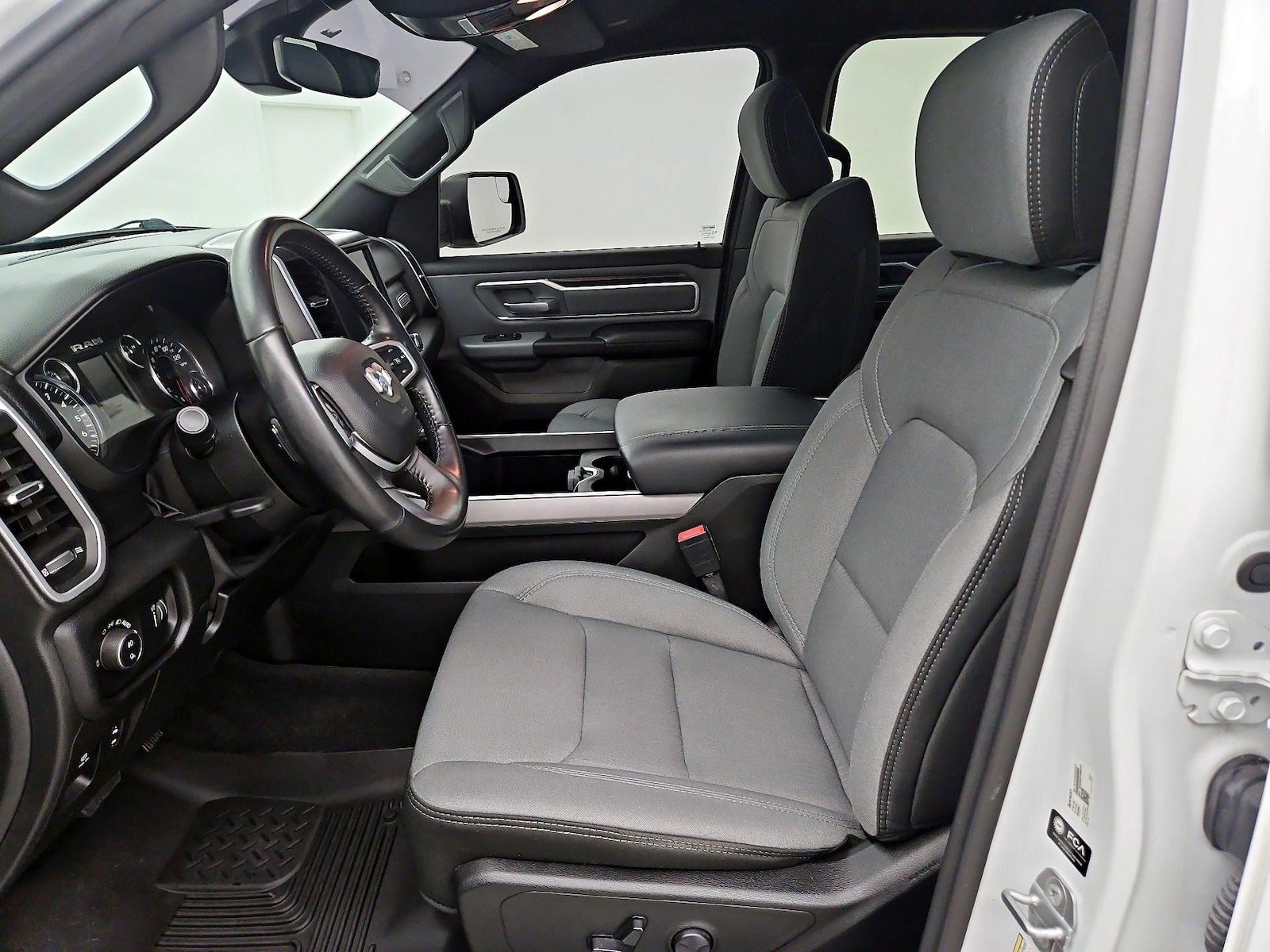 Power Seat(s) & Side Airbags