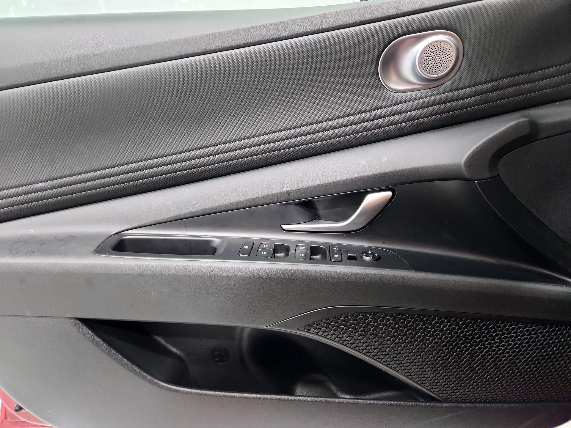 Thumbnail: 2024 Hyundai Elantra - 12
