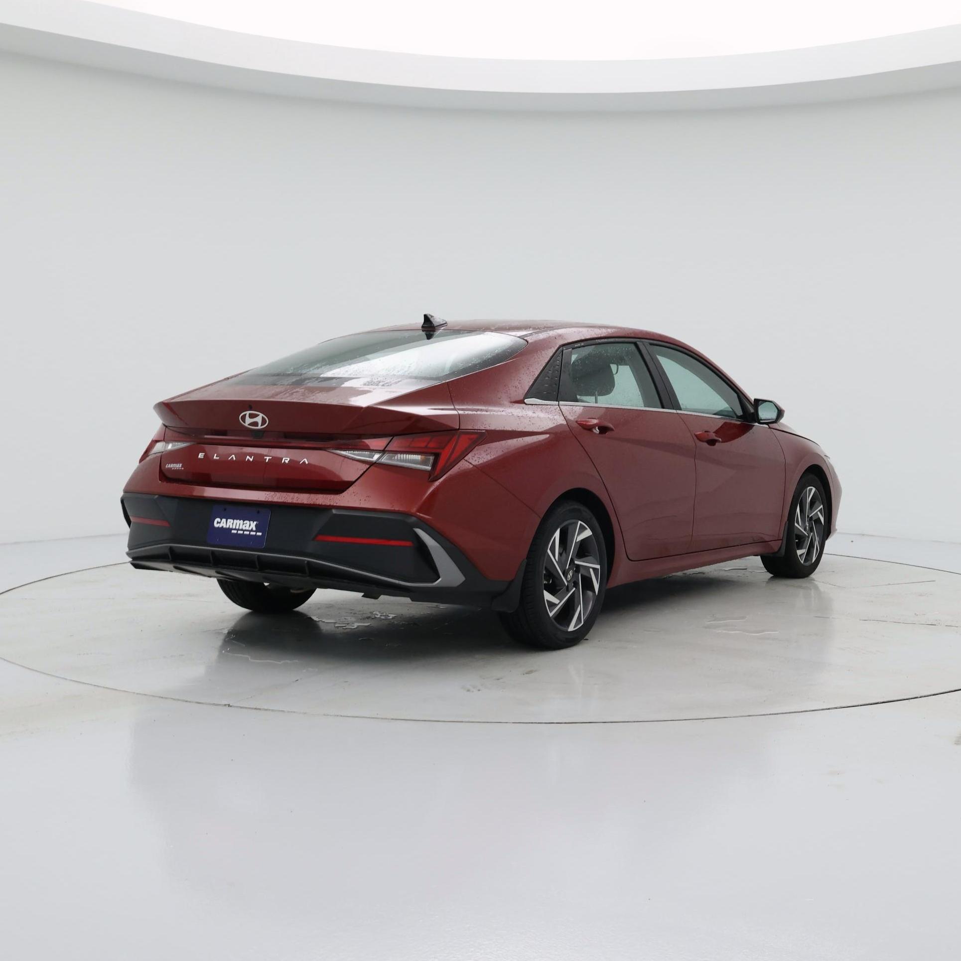 Thumbnail: 2024 Hyundai Elantra - 8