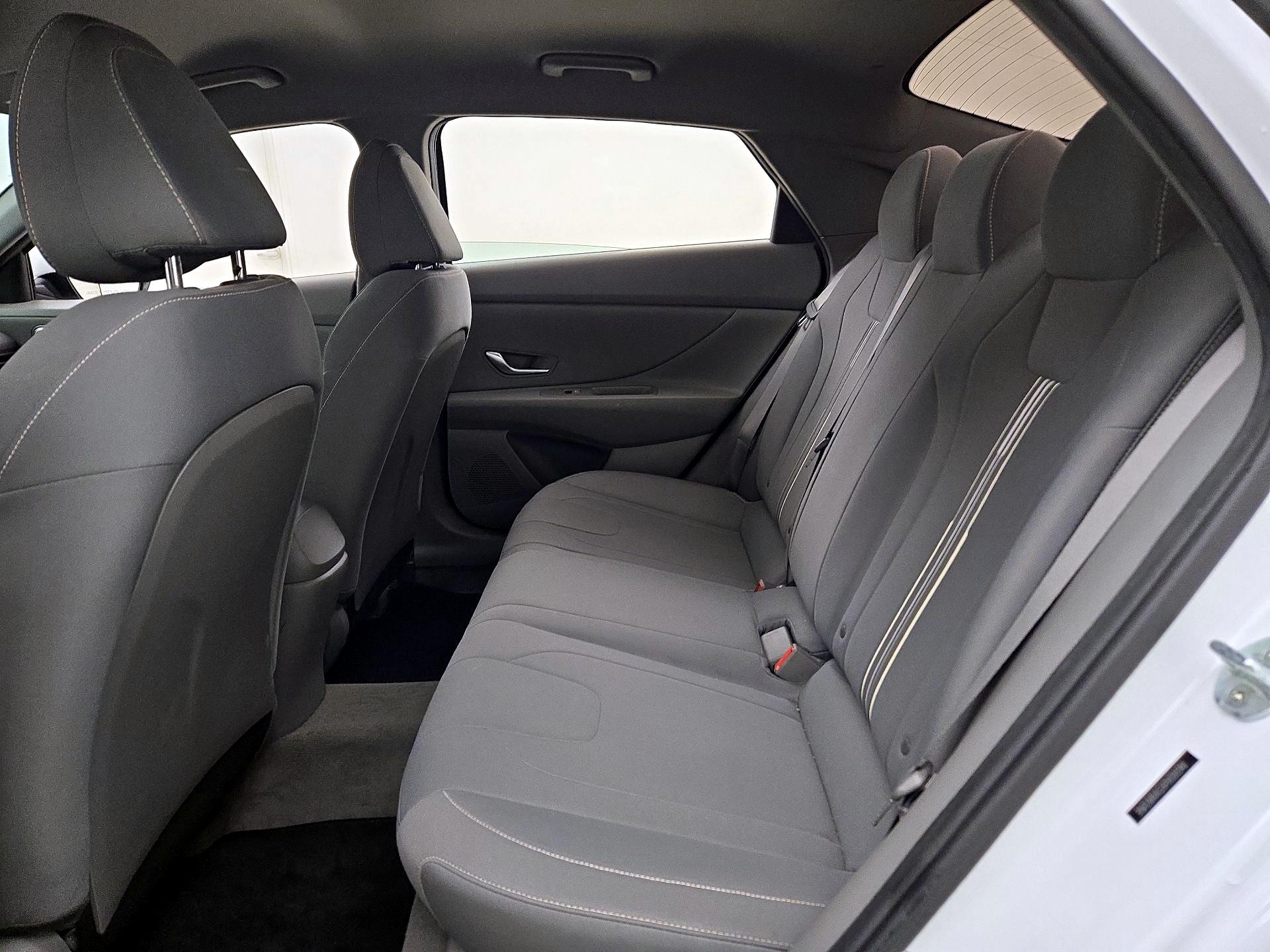 Thumbnail: 2023 Hyundai Elantra - 17