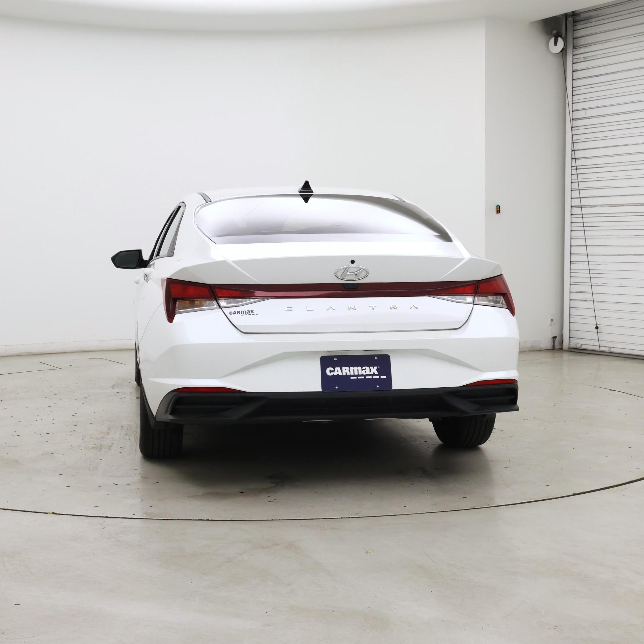 Thumbnail: 2023 Hyundai Elantra - 6