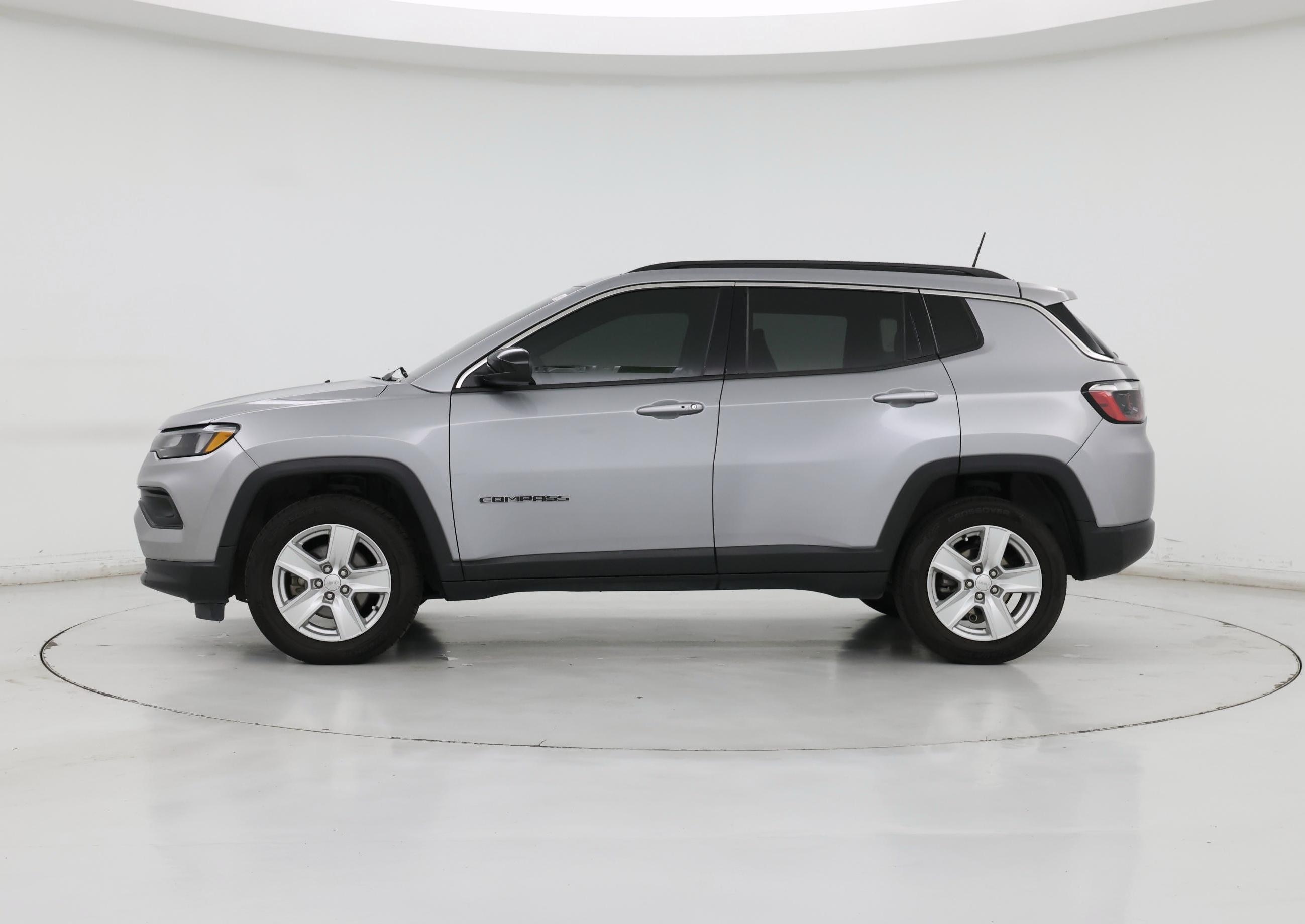 Thumbnail: 2022 Jeep Compass - 3