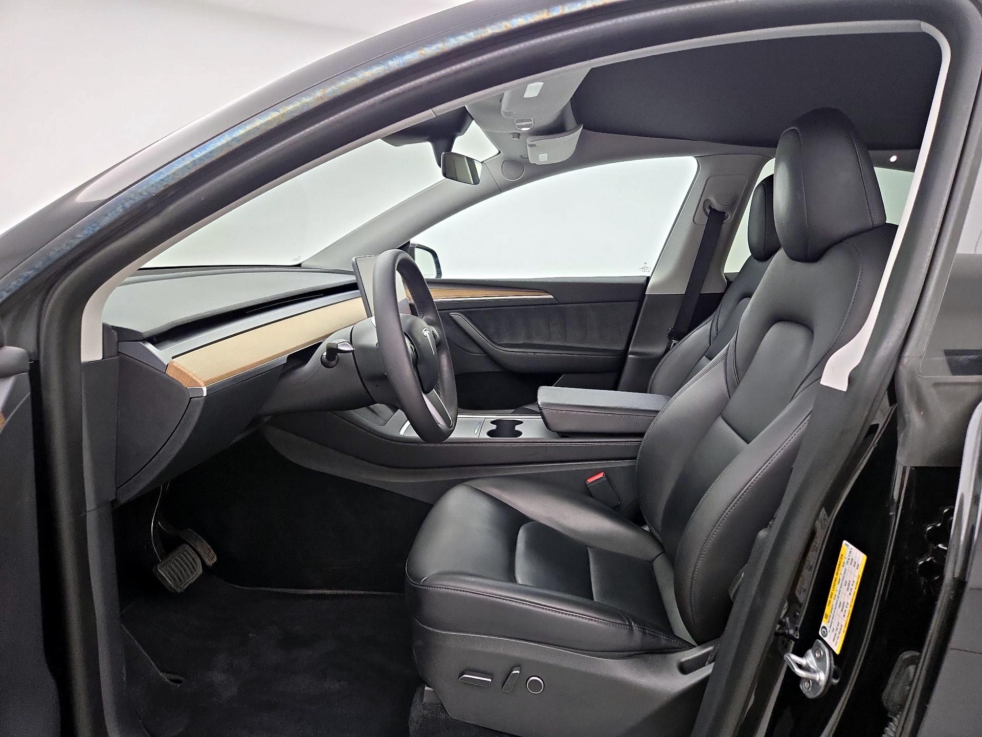 Thumbnail: 2023 Tesla Model Y - 11
