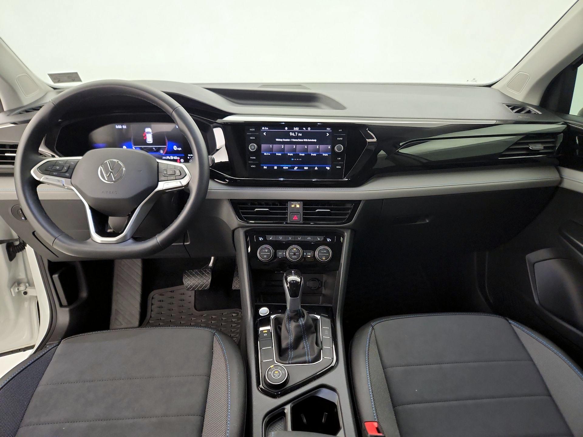 Thumbnail: 2024 Volkswagen Taos - 9