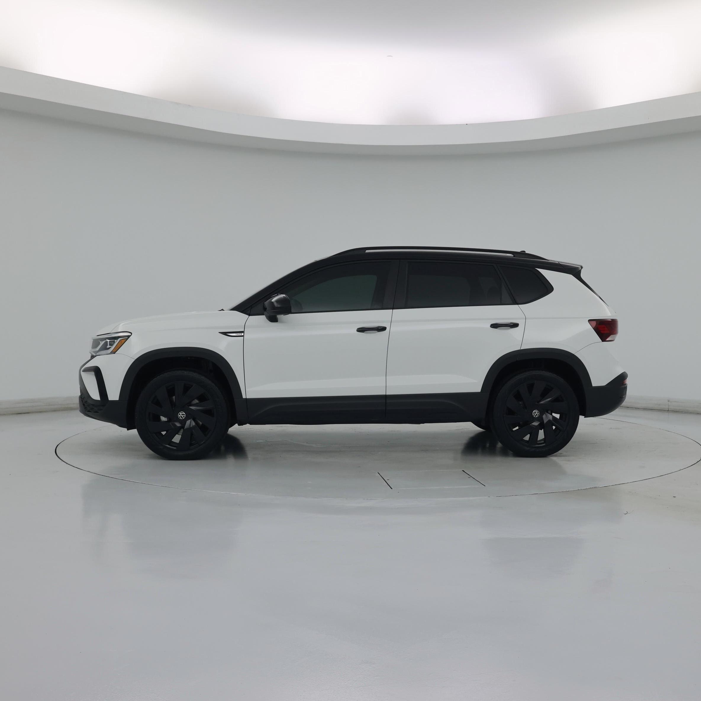 Thumbnail: 2024 Volkswagen Taos - 3