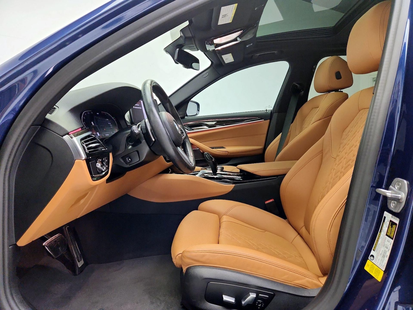 2022 BMW 5 Series 530i - Photo 12