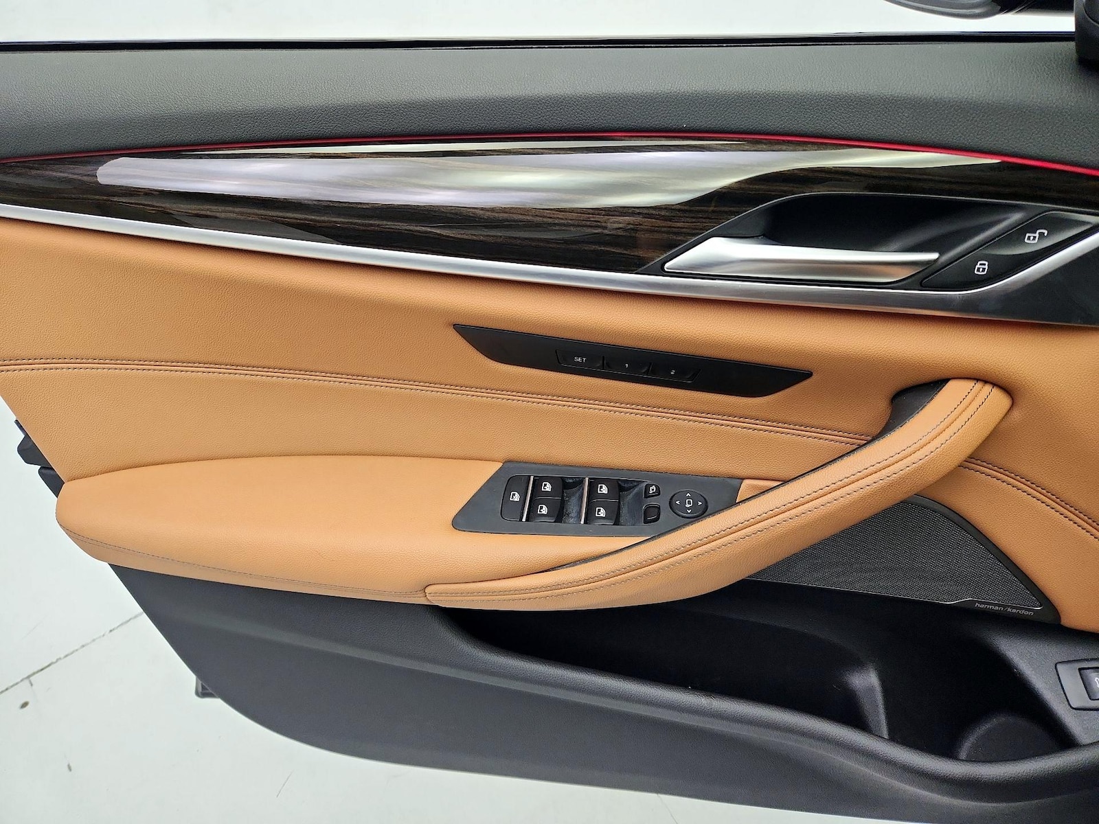 2022 BMW 5 Series 530i - Photo 13
