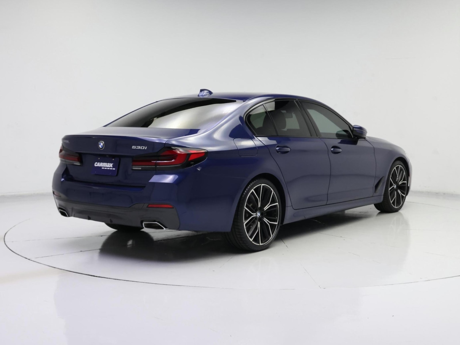 2022 BMW 5 Series 530i - Photo 9