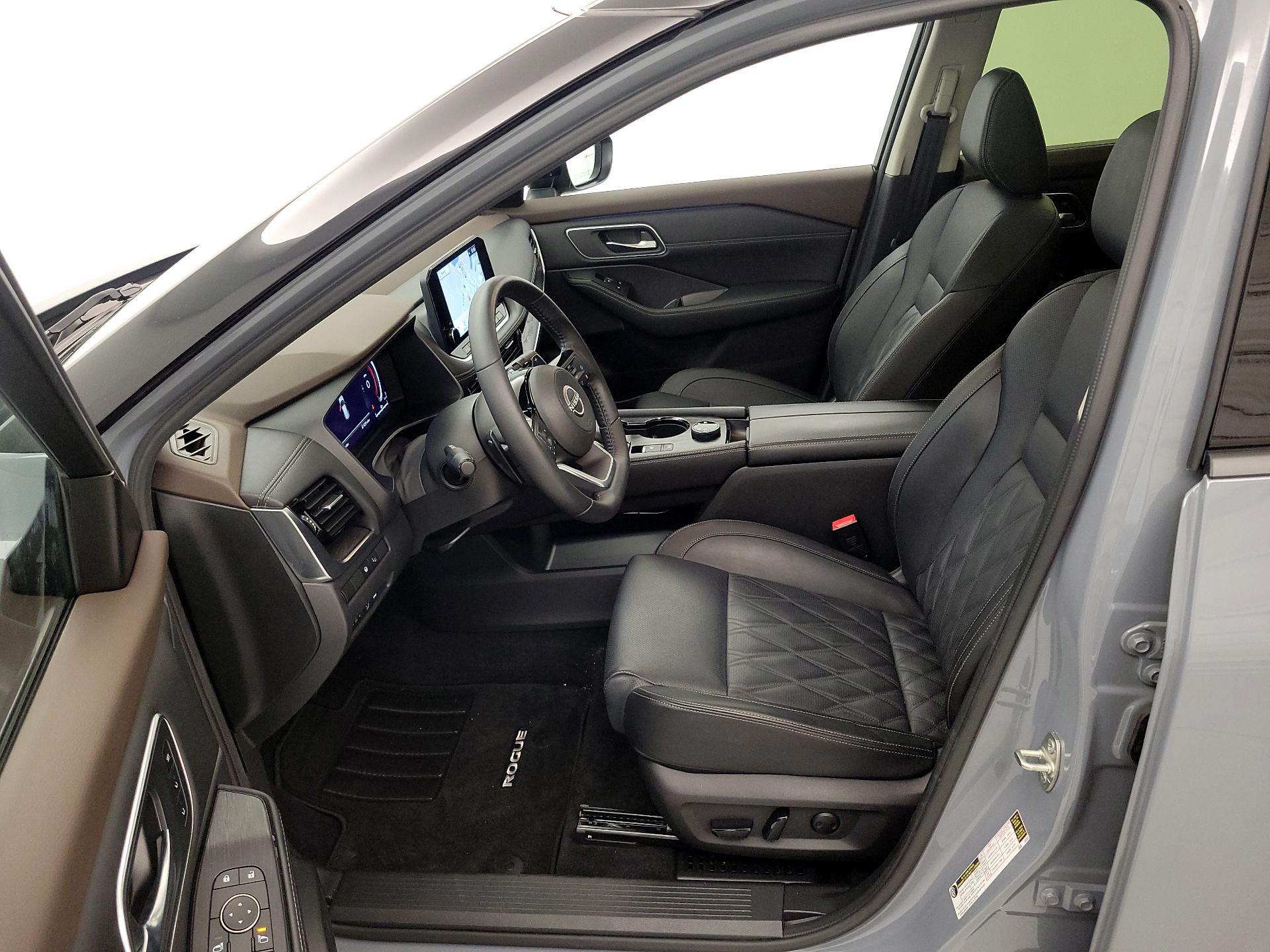 Thumbnail: 2023 Nissan Rogue - 11