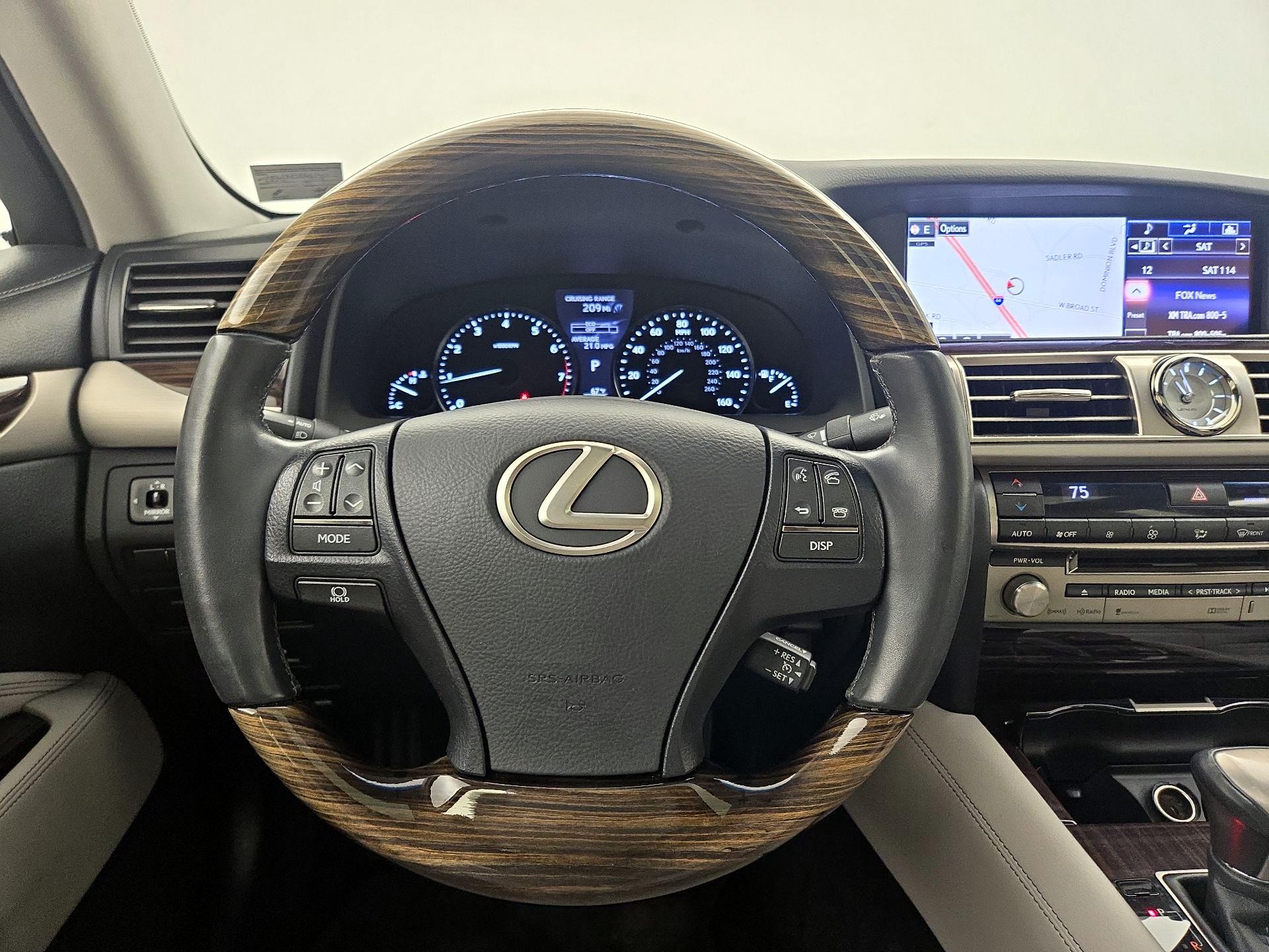 Thumbnail: 2015 Lexus LS - 10