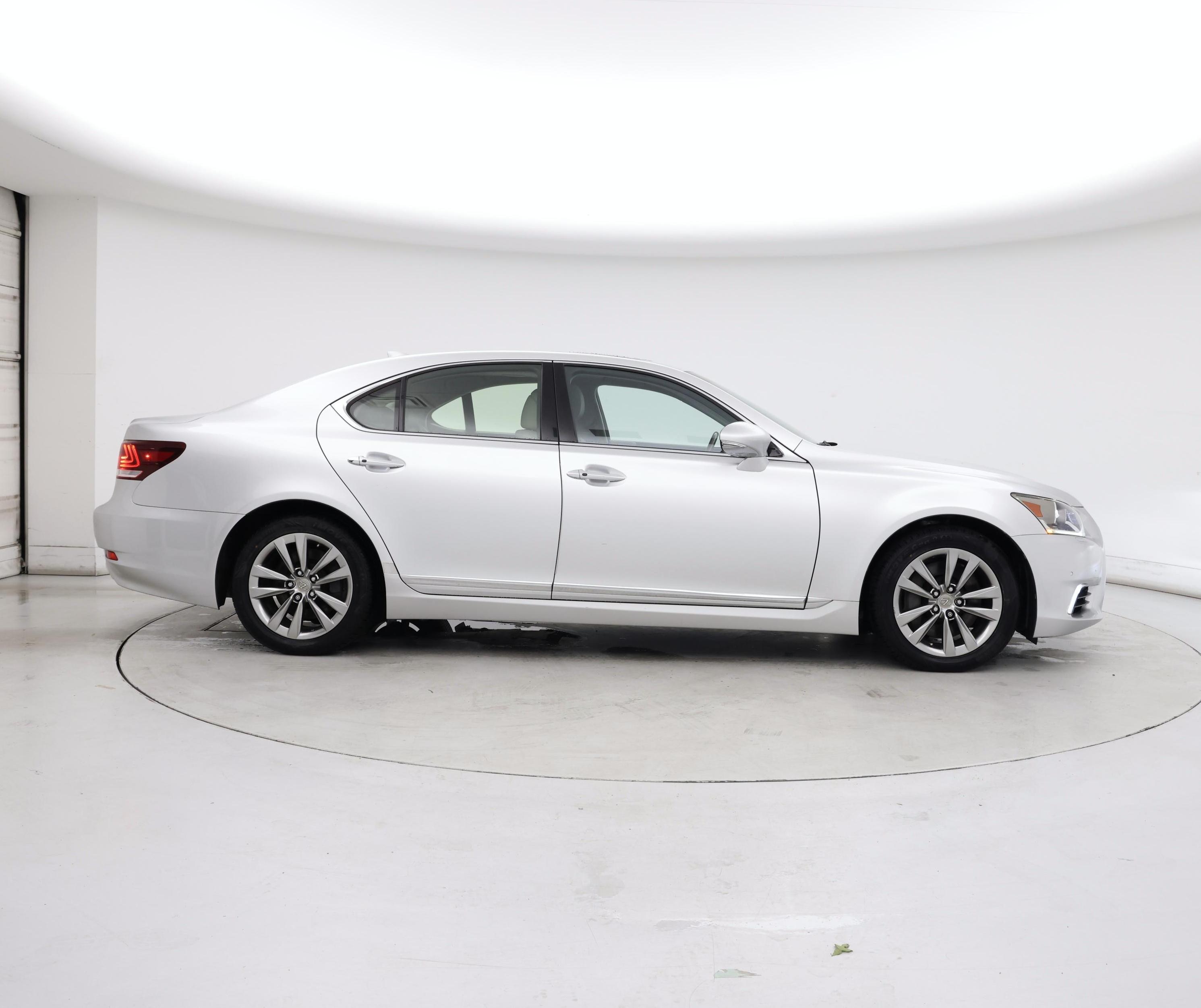 Thumbnail: 2015 Lexus LS - 7