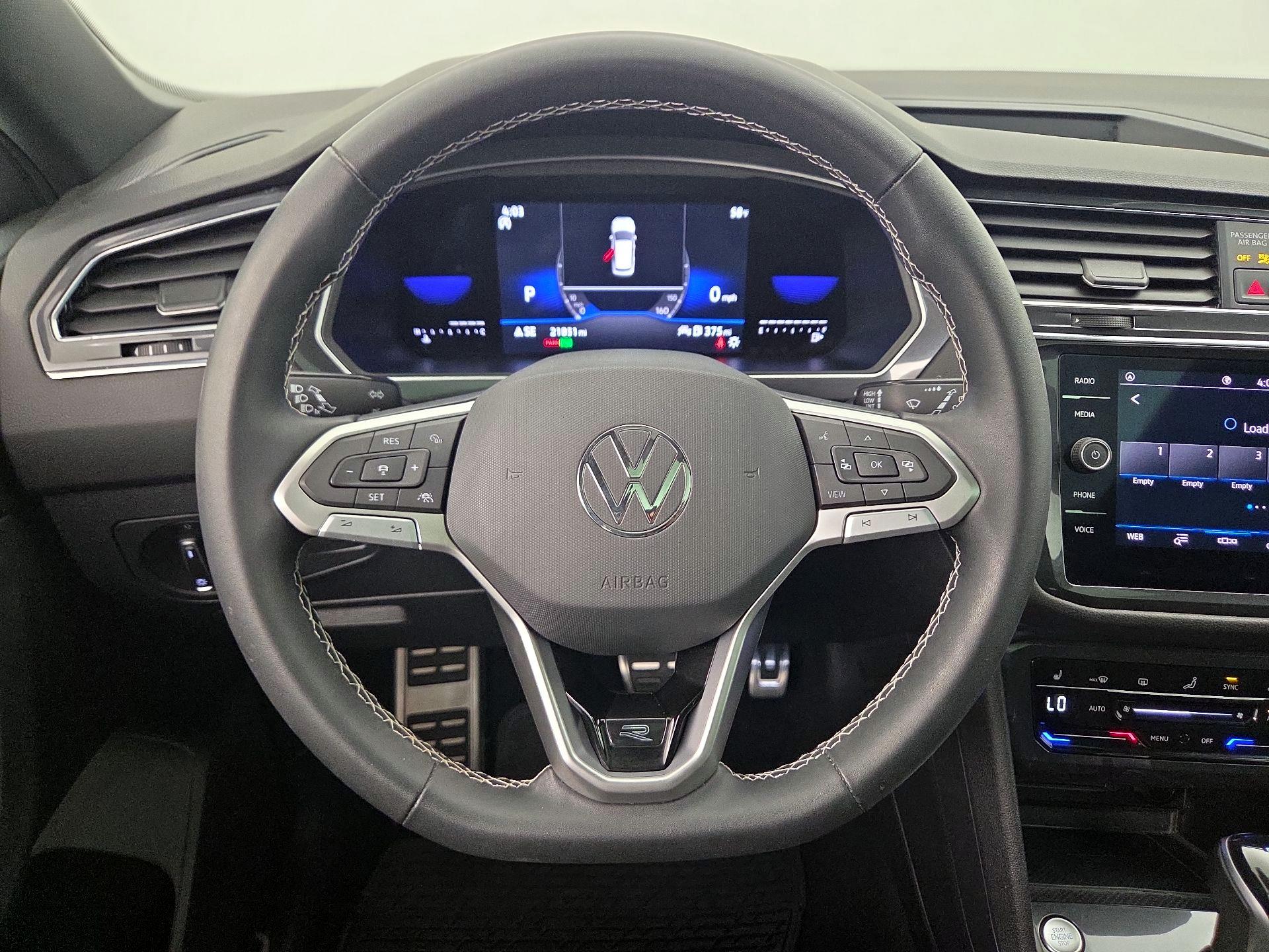Thumbnail: 2023 Volkswagen Tiguan - 10