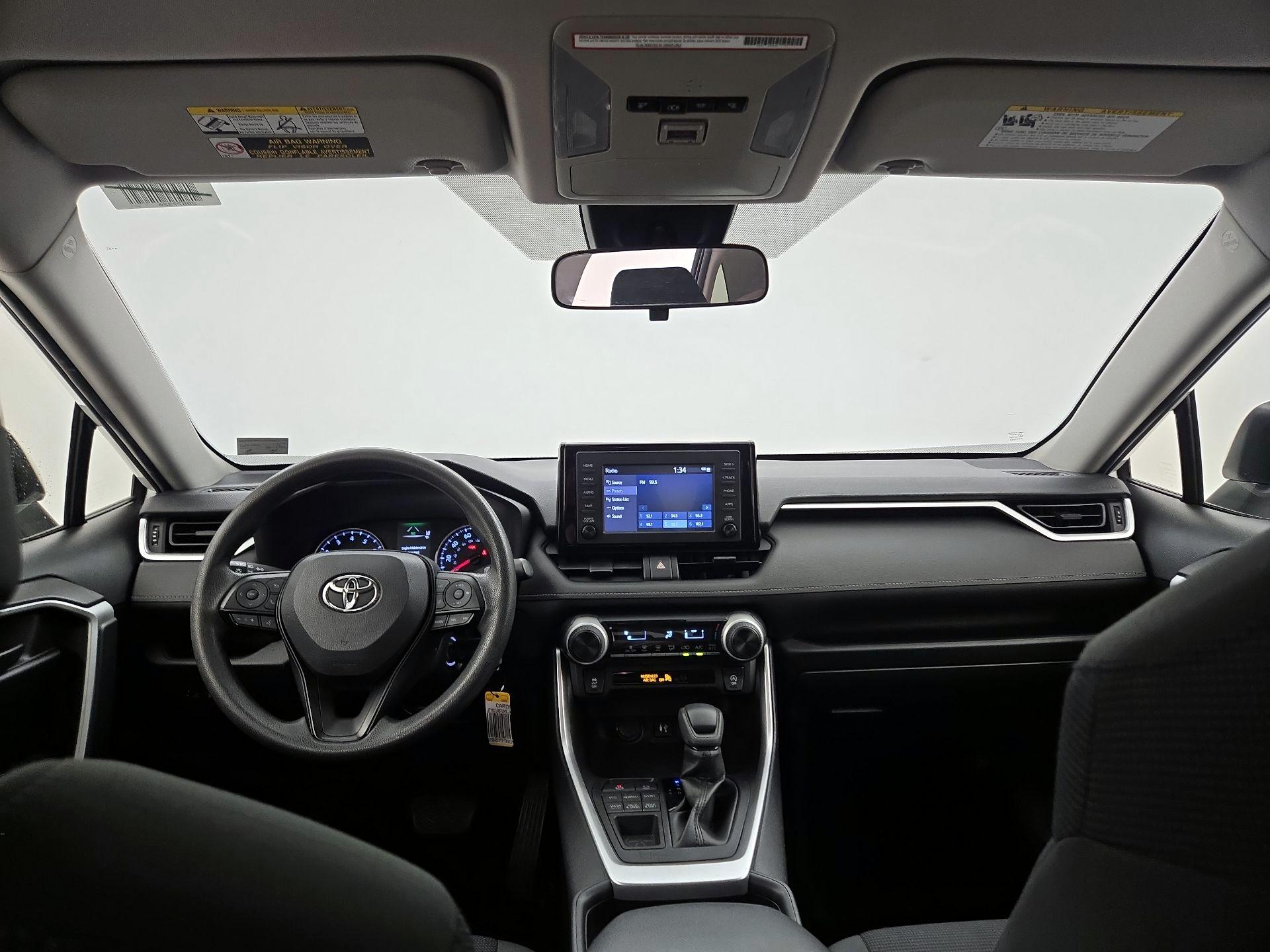 Thumbnail: 2019 Toyota RAV4 - 9