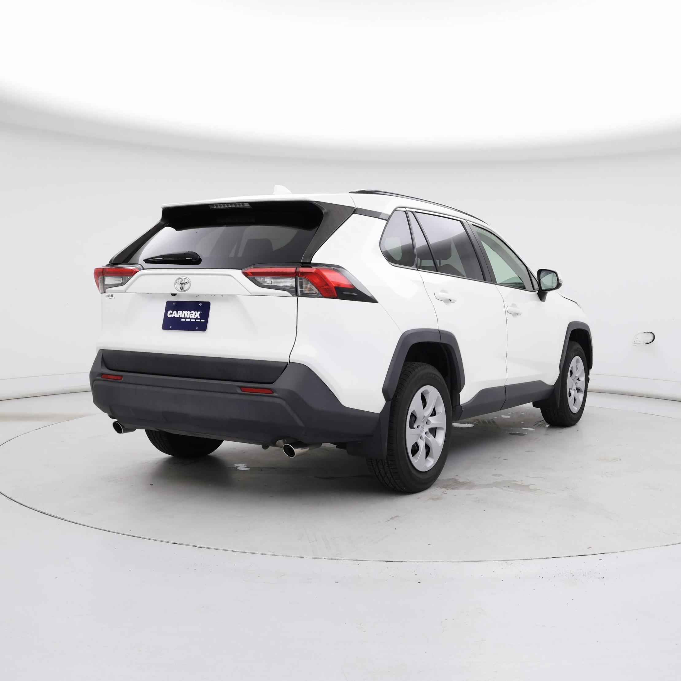 Thumbnail: 2019 Toyota RAV4 - 8