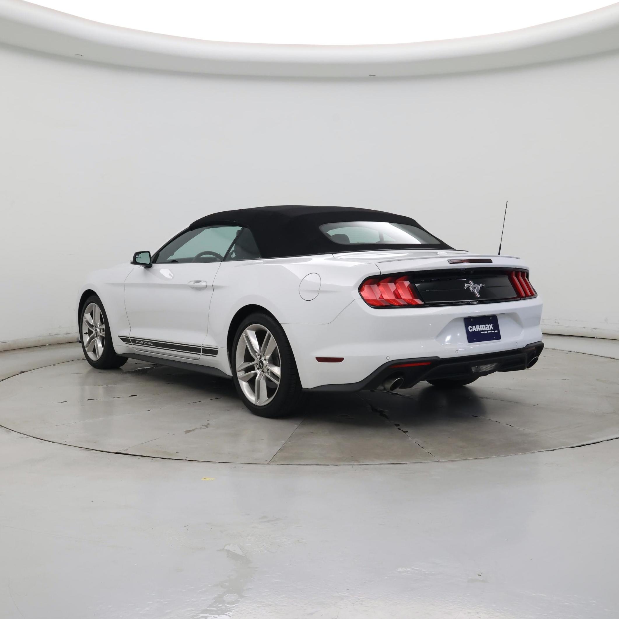 Thumbnail: 2019 Ford Mustang - 2