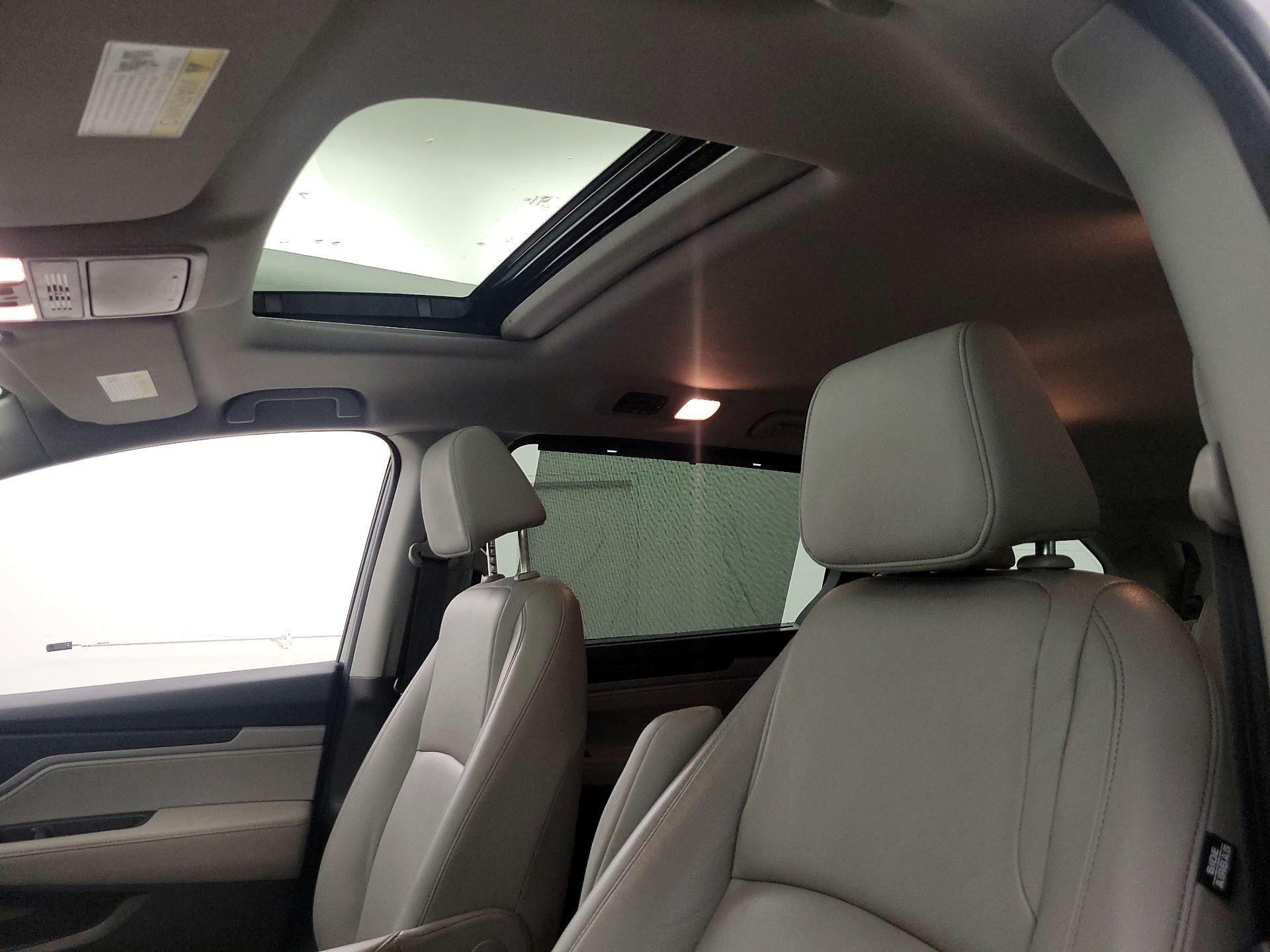 Thumbnail: 2023 Honda Odyssey - 19