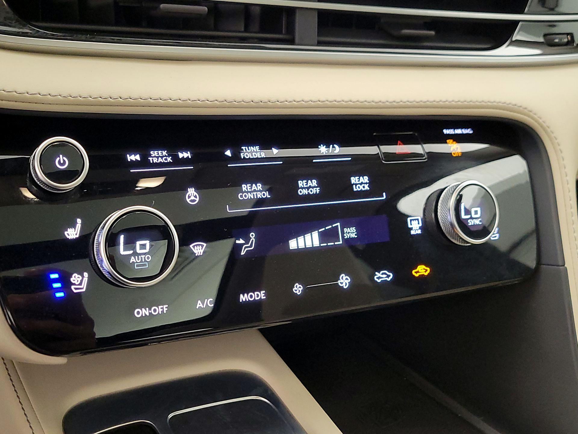 Thumbnail: 2023 INFINITI QX60 - 16