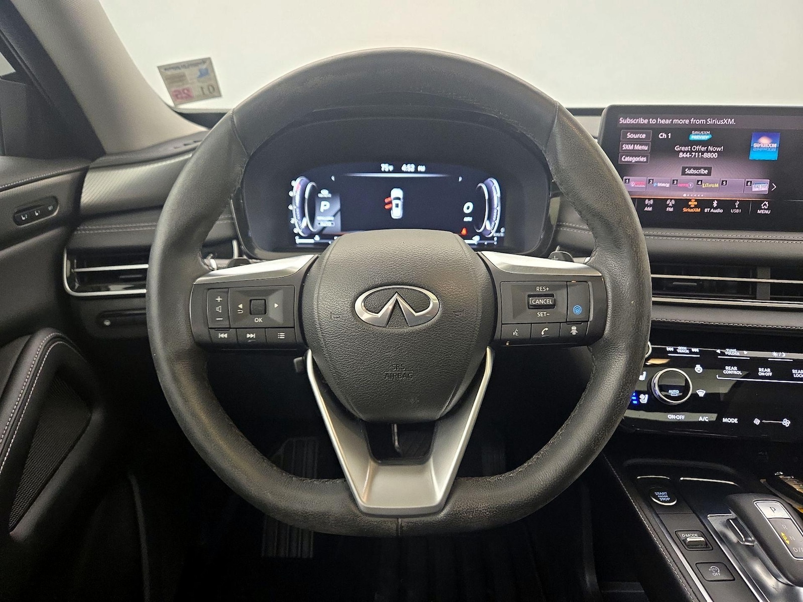 2023 INFINITI QX60 LUXE - Photo 11