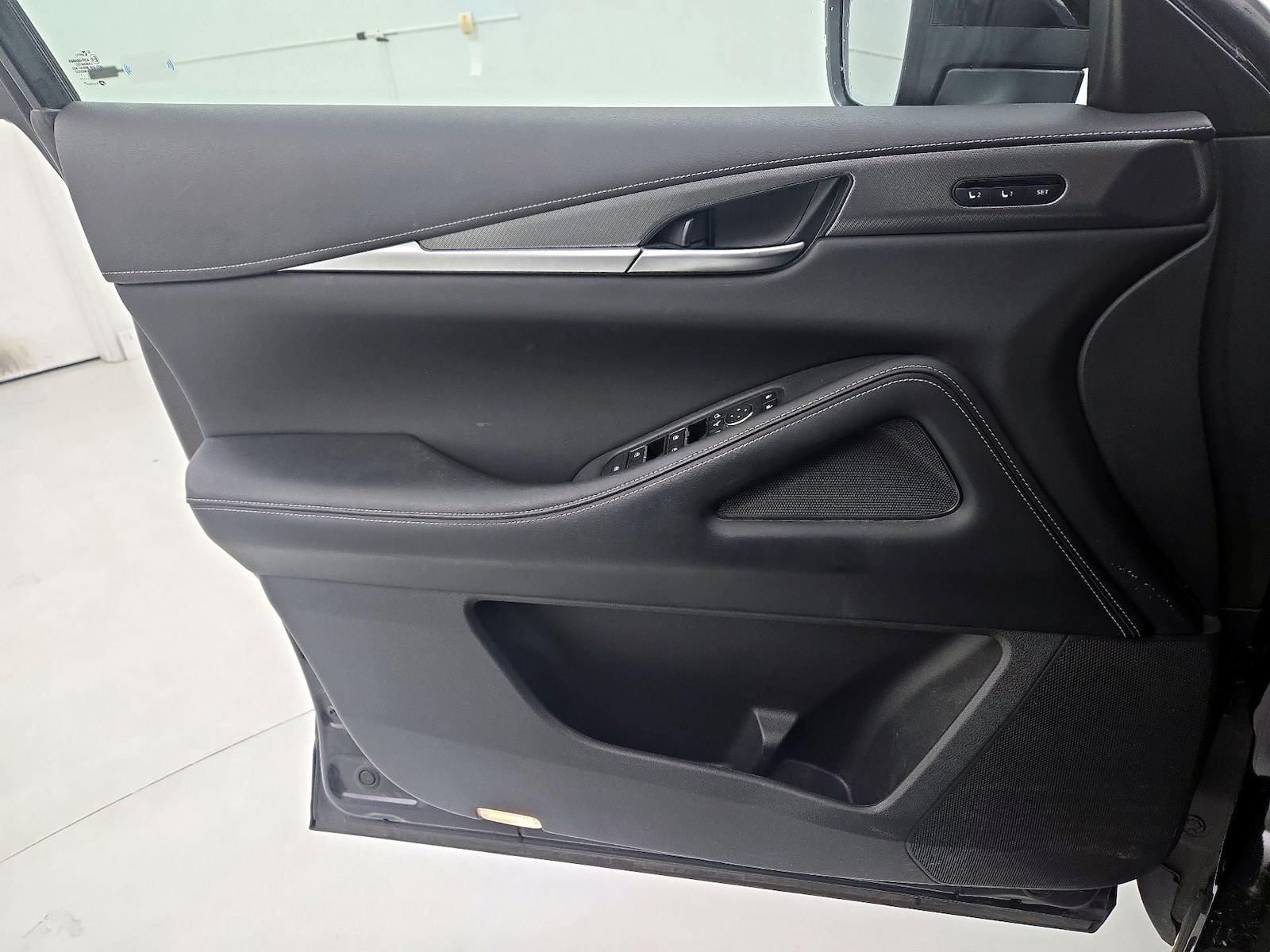 2023 INFINITI QX60 LUXE - Photo 13