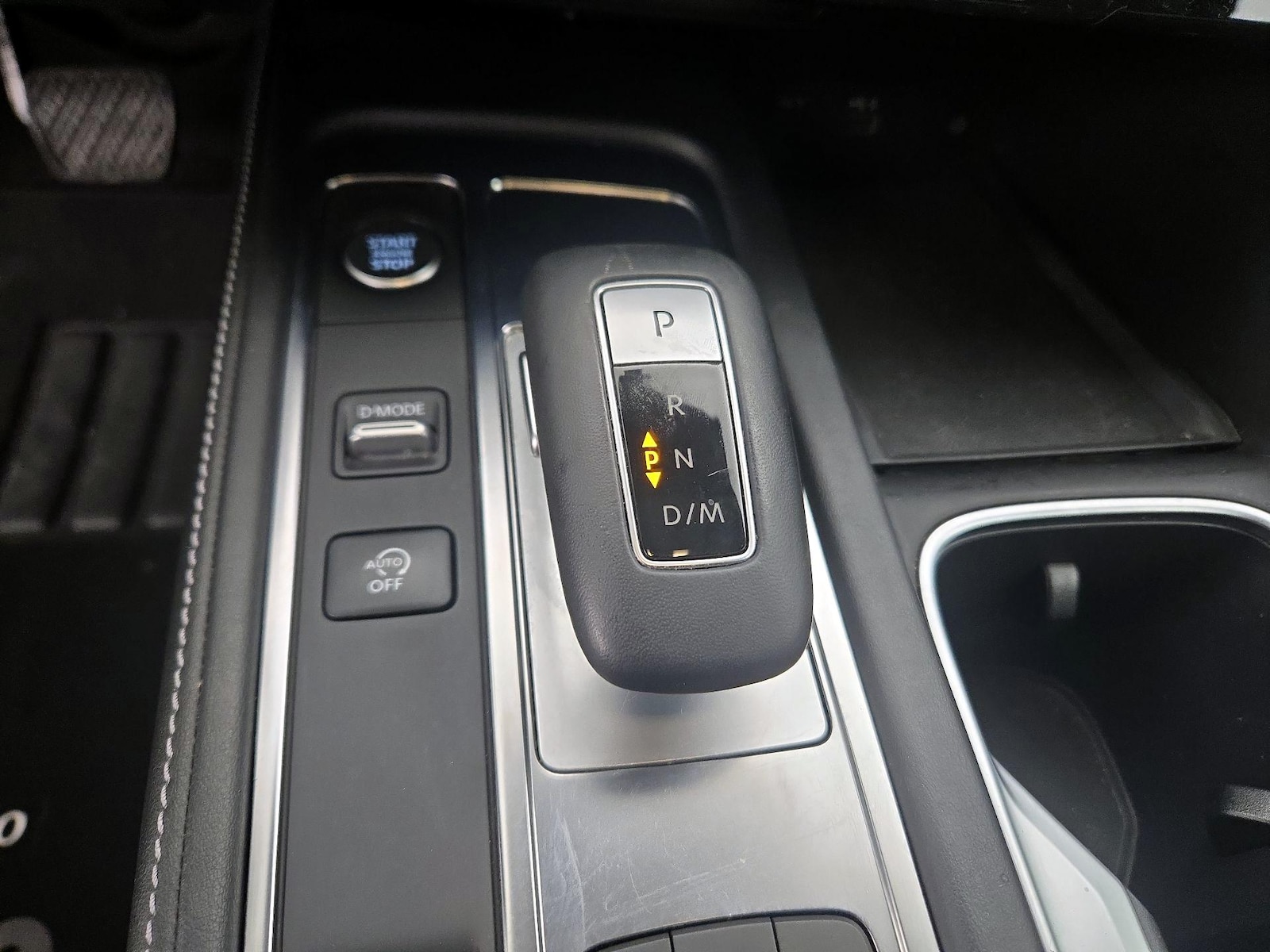 2023 INFINITI QX60 LUXE - Photo 17