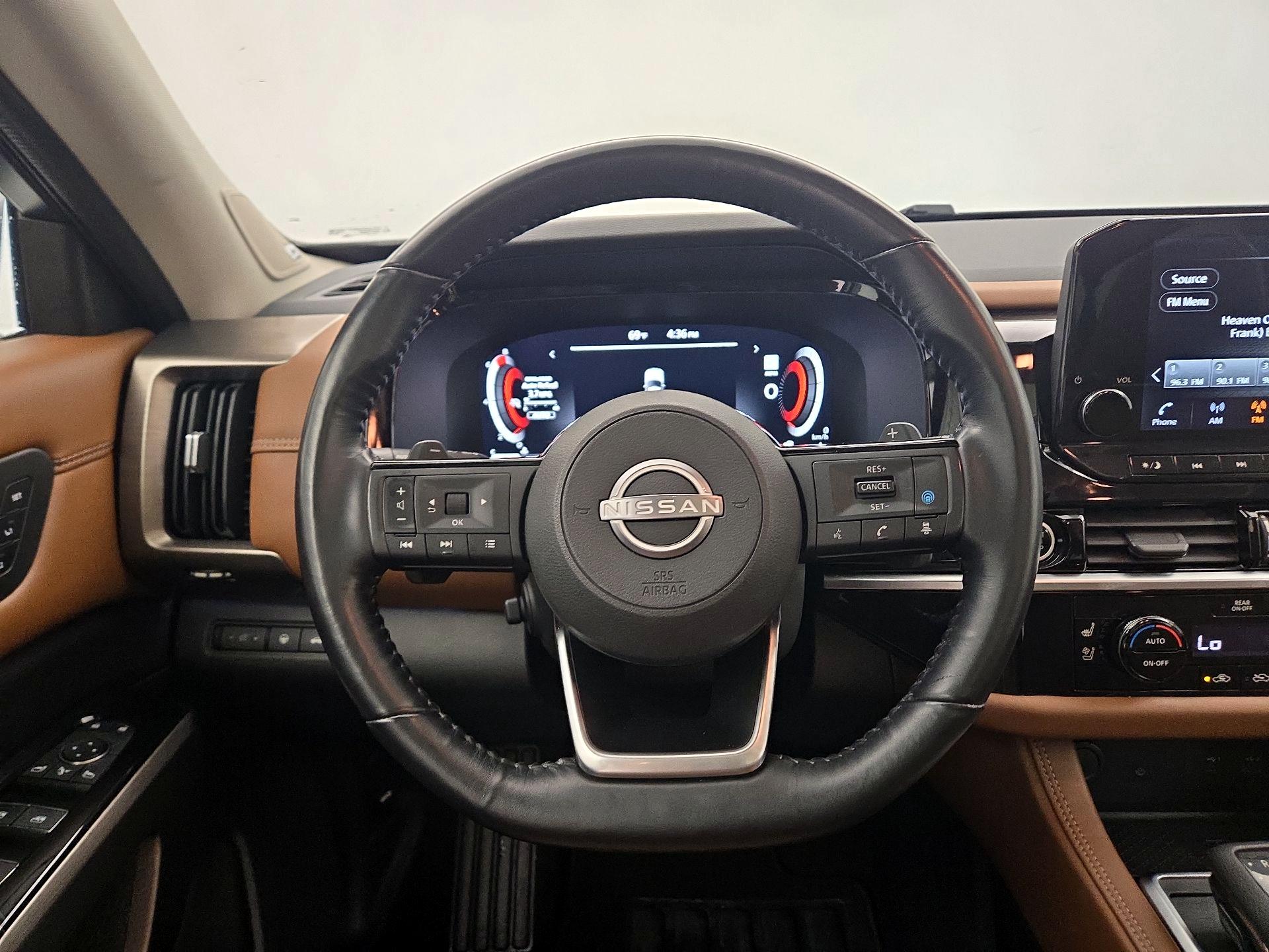 Thumbnail: 2022 Nissan Pathfinder - 10