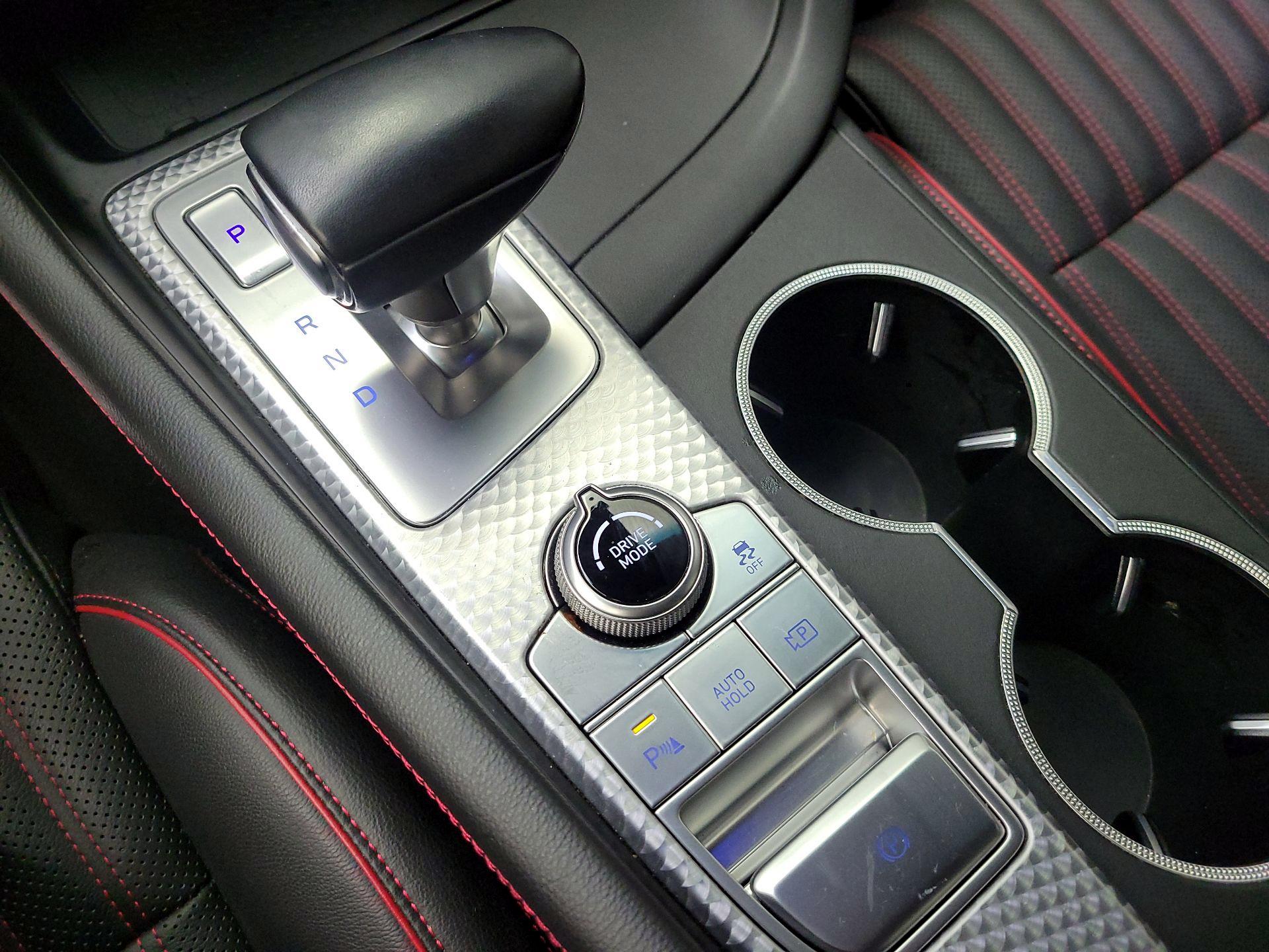 Thumbnail: 2023 Genesis G70 - 18