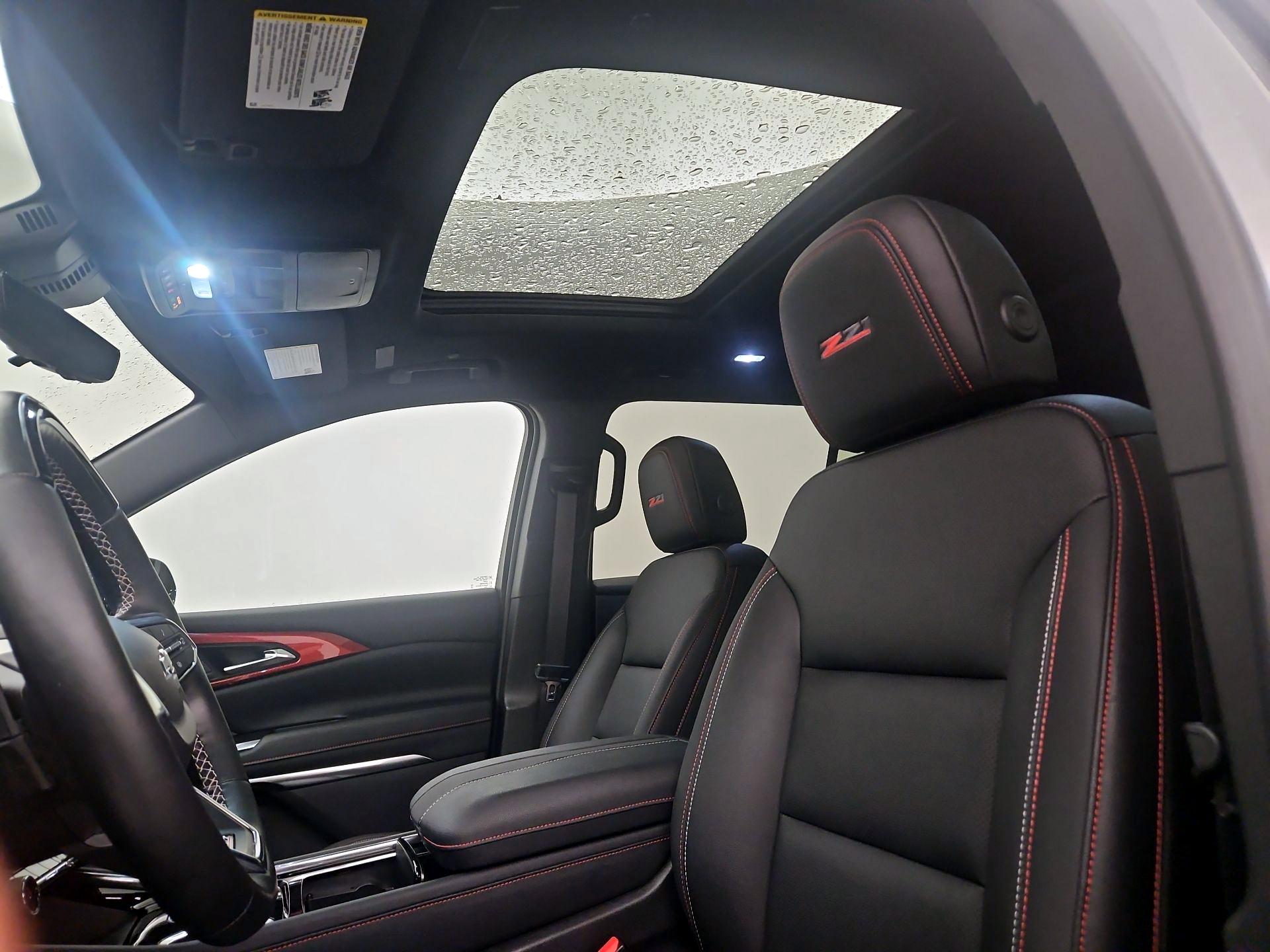 Thumbnail: 2025 Chevrolet Traverse - 19