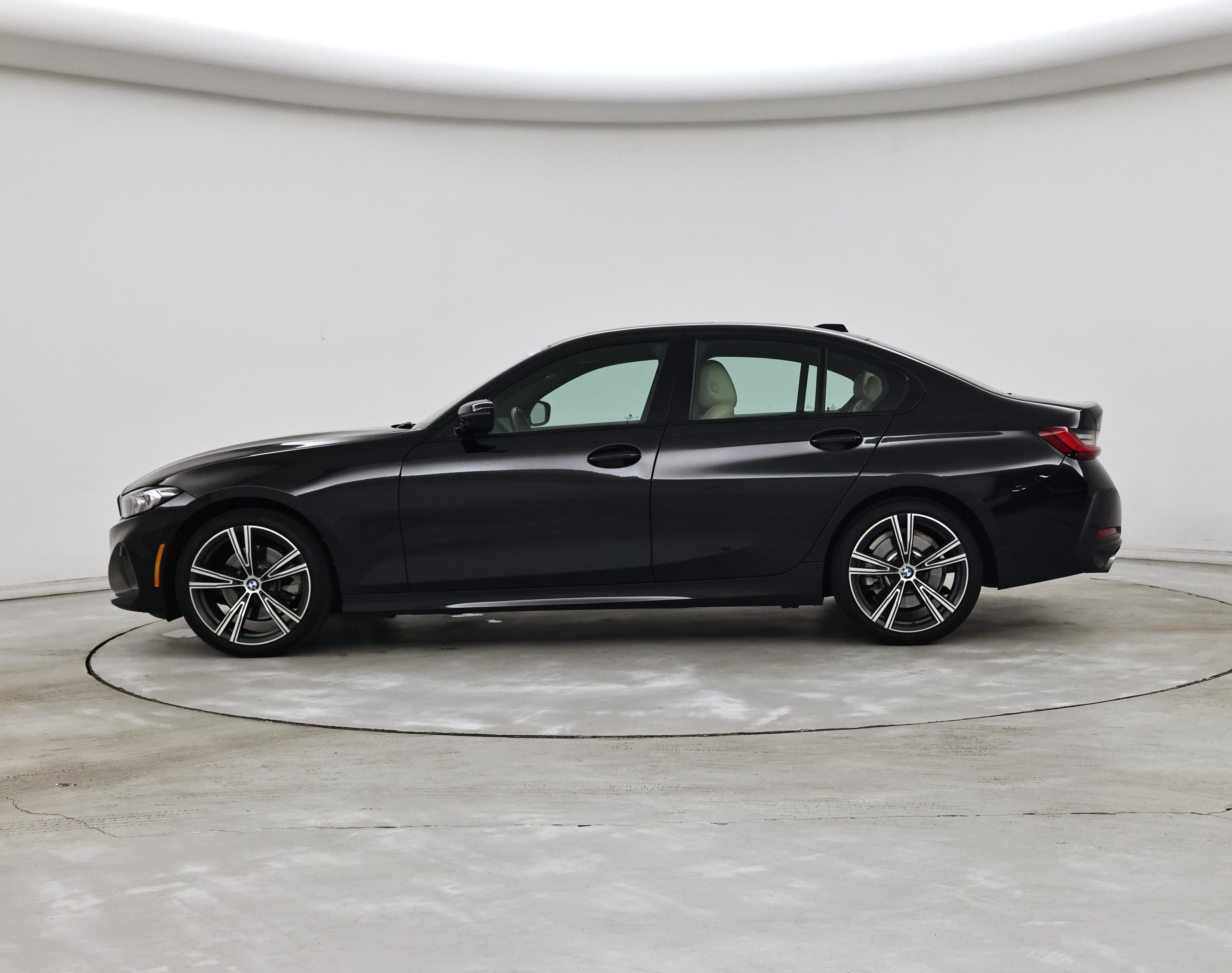 Thumbnail: 2023 BMW 3 Series - 3
