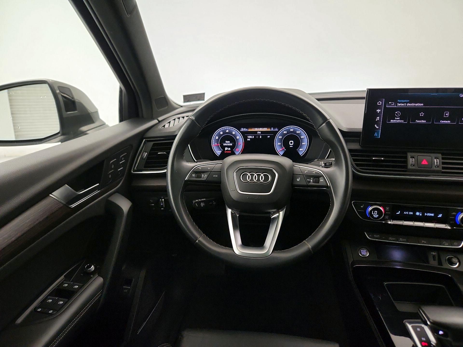 Thumbnail: 2023 Audi Q5 - 10
