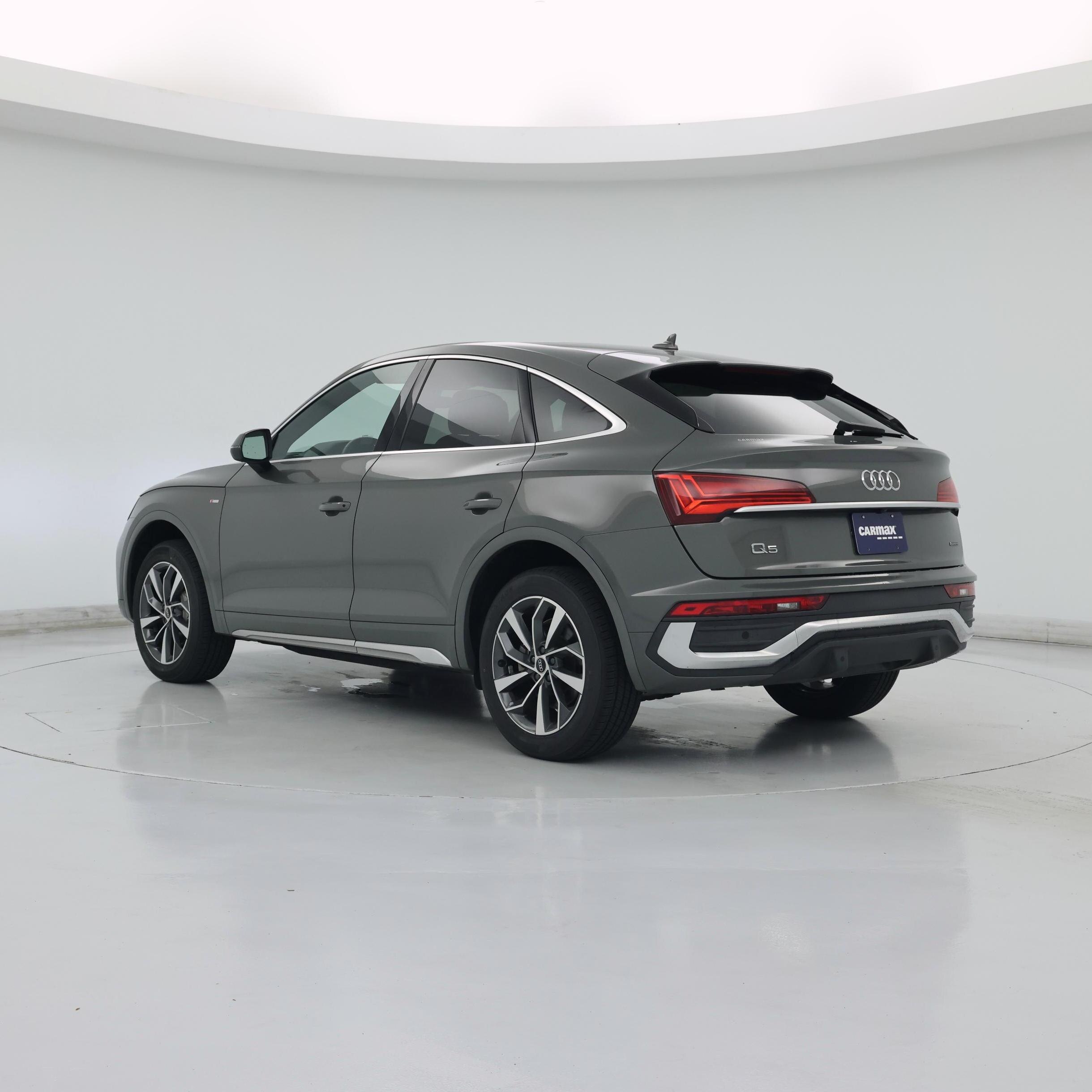 Thumbnail: 2023 Audi Q5 - 2