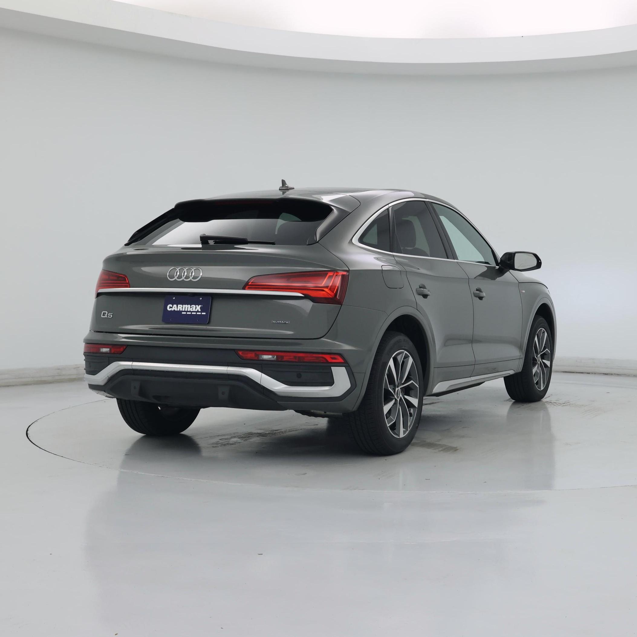 Thumbnail: 2023 Audi Q5 - 8