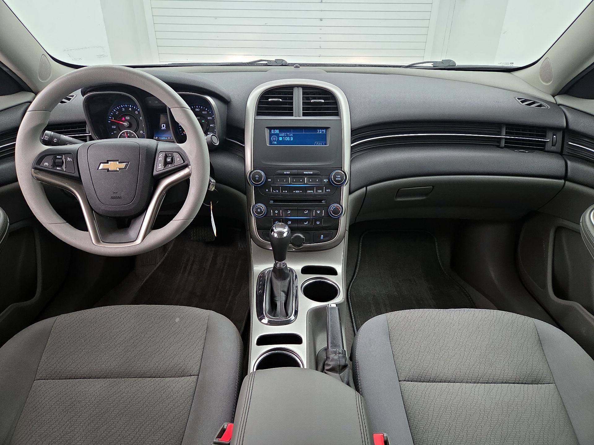 Thumbnail: 2016 Chevrolet Malibu - 9