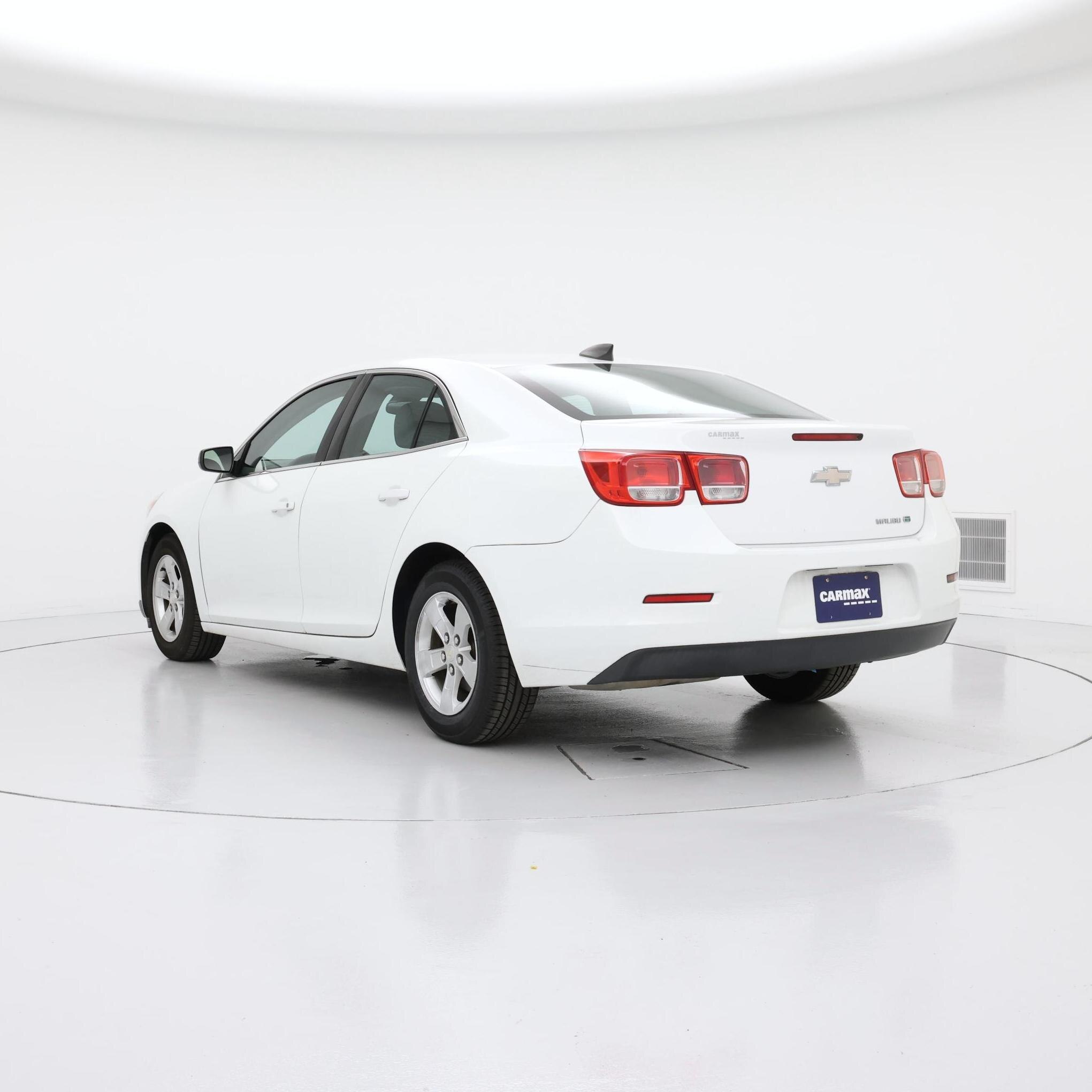 Thumbnail: 2016 Chevrolet Malibu - 2