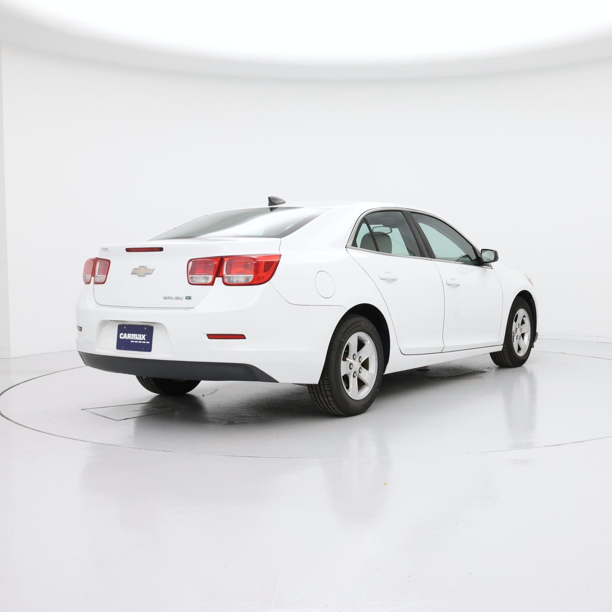 Thumbnail: 2016 Chevrolet Malibu - 8