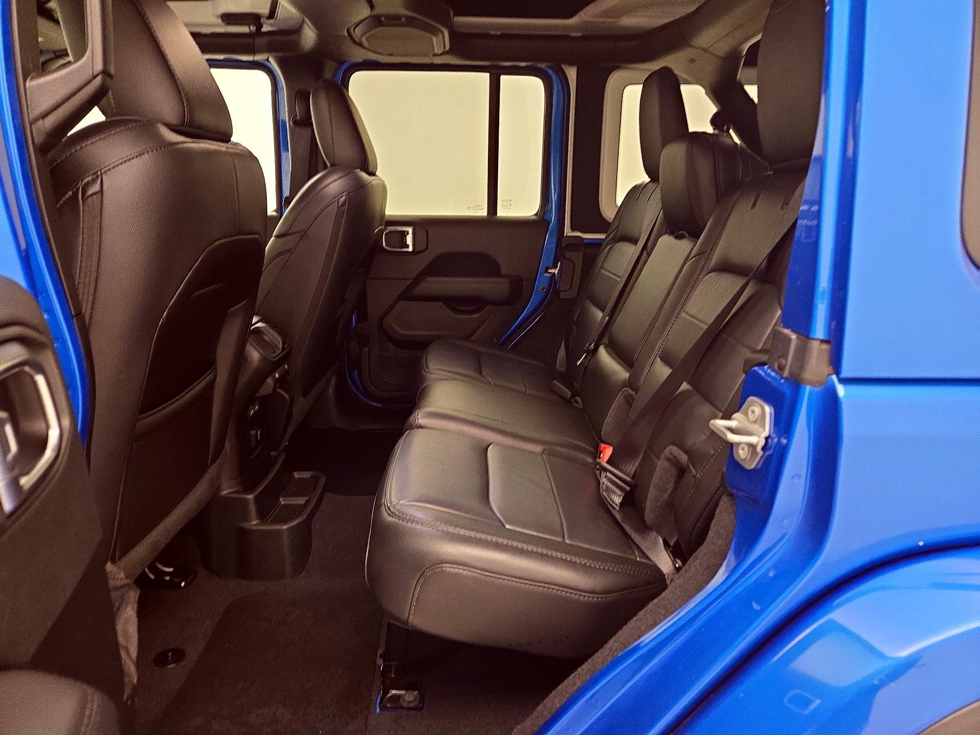 Thumbnail: 2022 Jeep Wrangler - 17