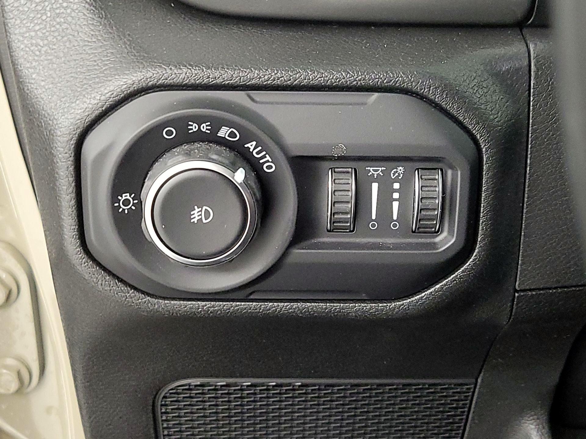 Thumbnail: 2022 Jeep Wrangler - 13