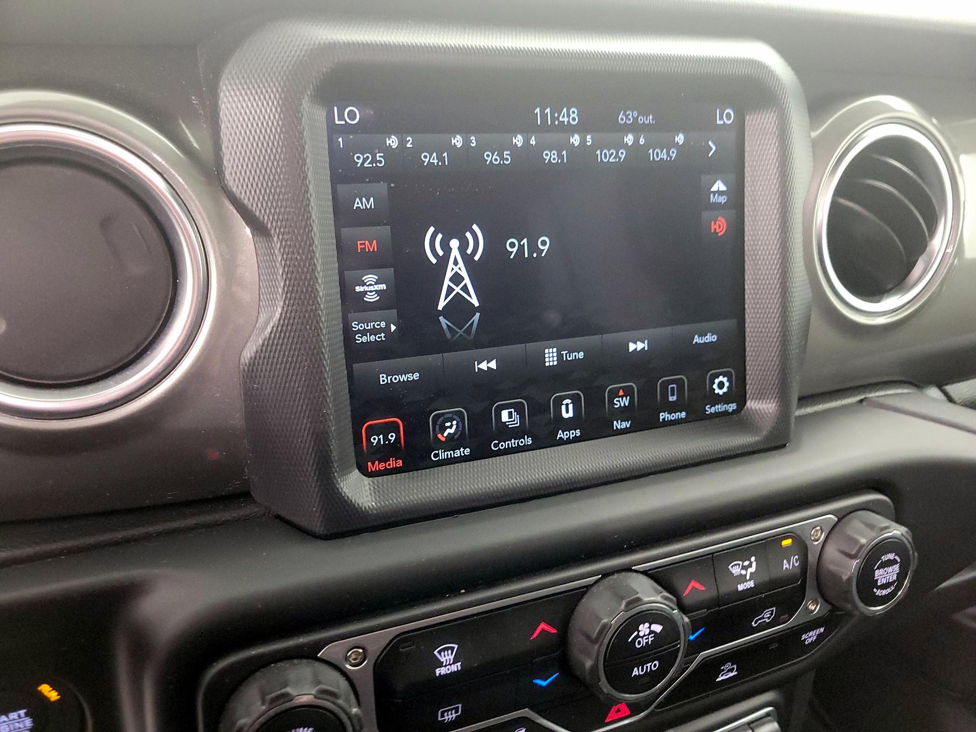 Thumbnail: 2022 Jeep Wrangler - 15