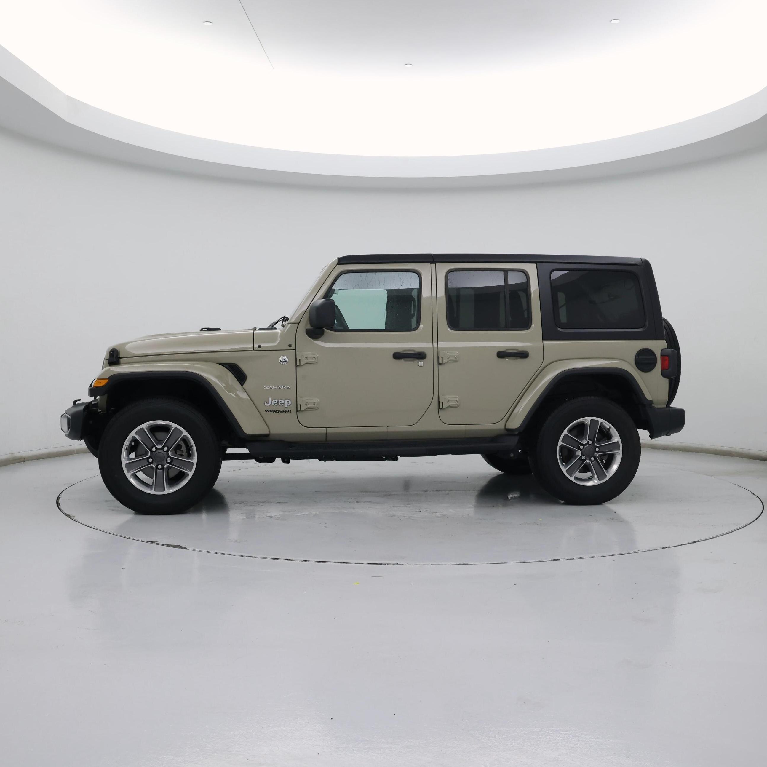 Thumbnail: 2022 Jeep Wrangler - 3