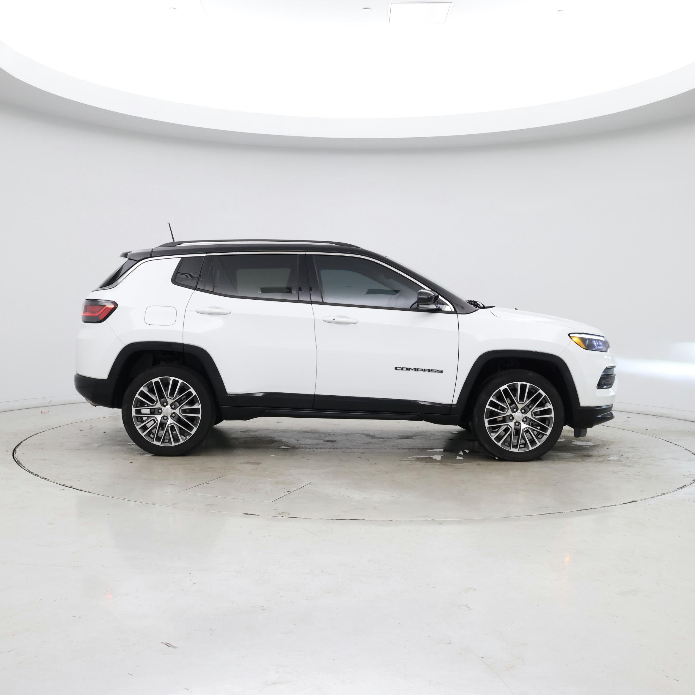 Thumbnail: 2022 Jeep Compass - 7