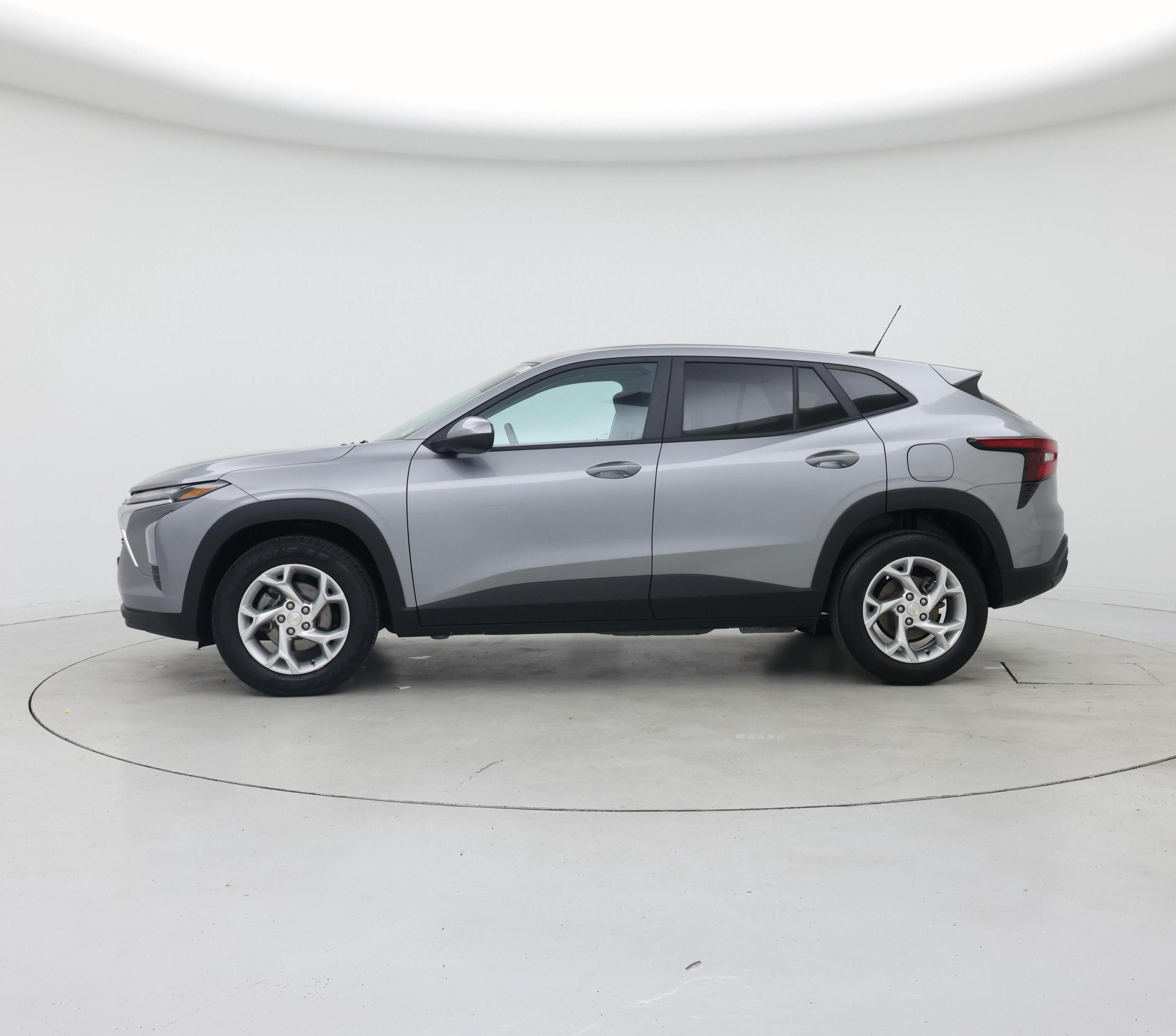 Thumbnail: 2024 Chevrolet Trax - 3