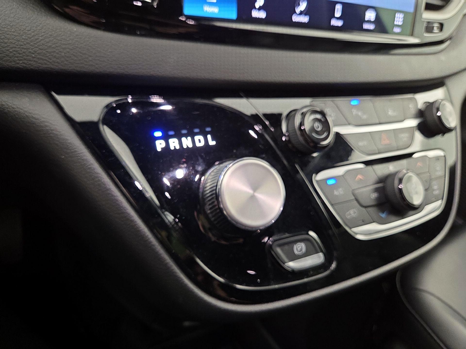 Thumbnail: 2025 Chrysler Pacifica - 17