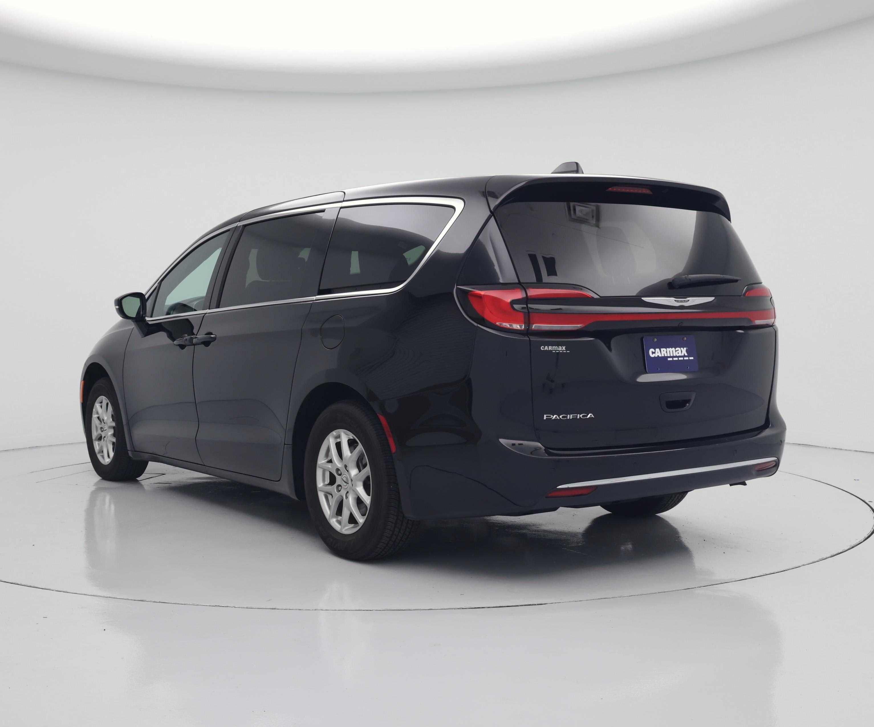 Thumbnail: 2025 Chrysler Pacifica - 2