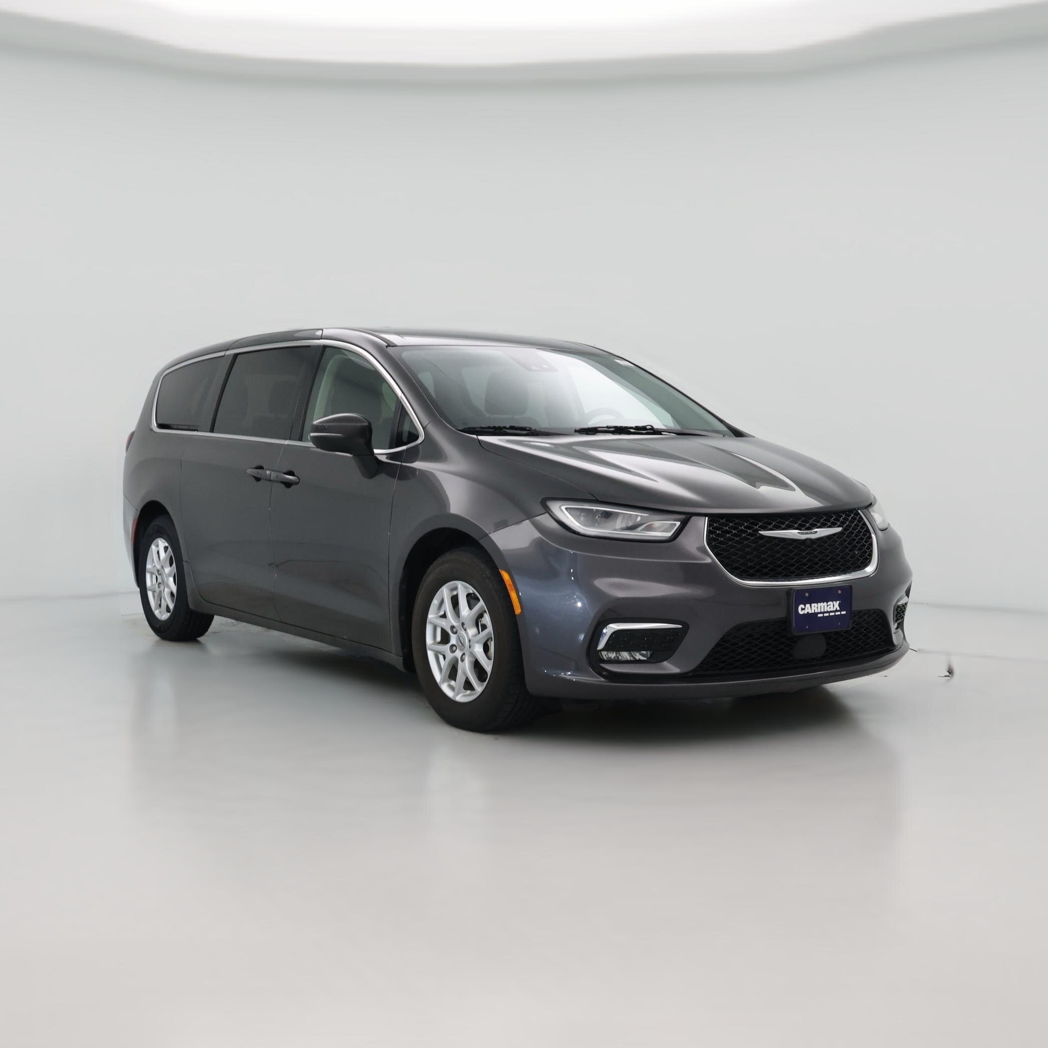 Thumbnail: 2023 Chrysler Pacifica - 1